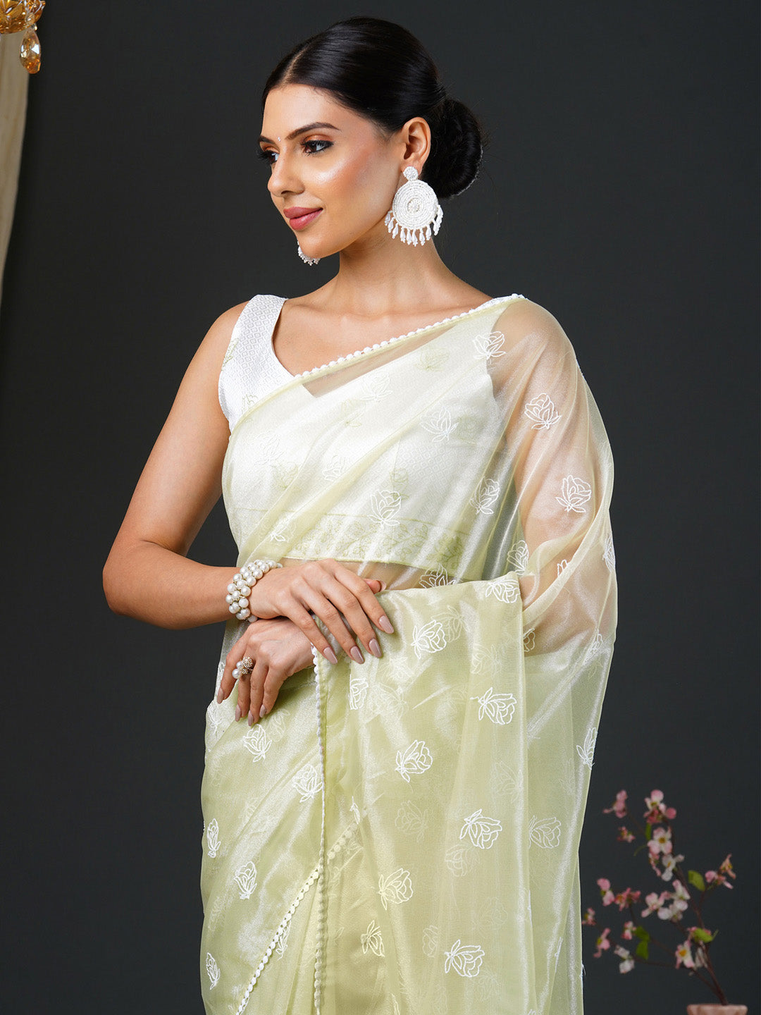 NOZ2TOZ Women's Organza White Embroidered Designer Saree With Blouse Piece - Distacart