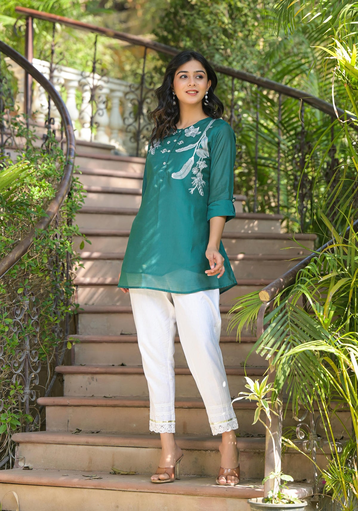 Juniper Green Solid Chanderi Tunic With Thread Work & Buttons - Distacart