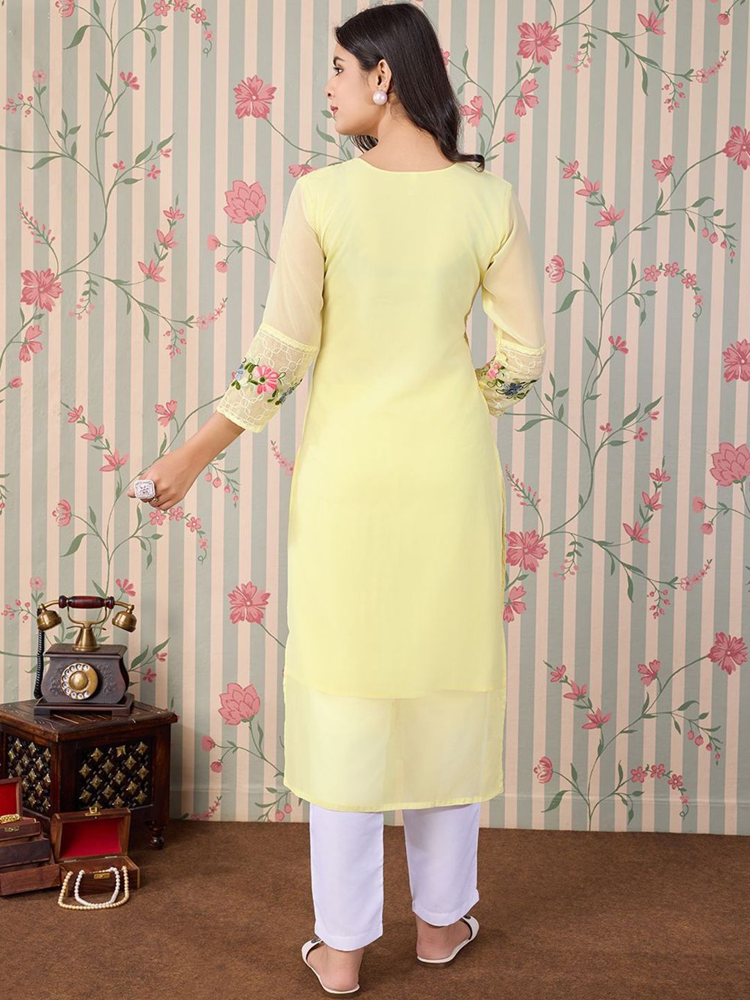 Ode by House of Pataudi Floral Embroidered Thread Work Floral Georgette Straight Kurta - Distacart