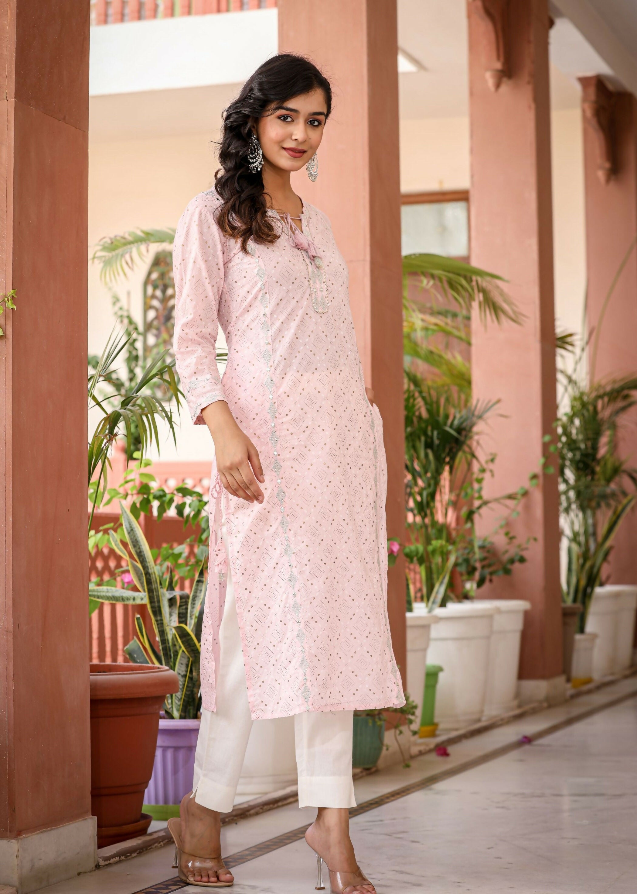 Kaajh Women's Pastel Pink Printed Kurta Pant Set - Distacart