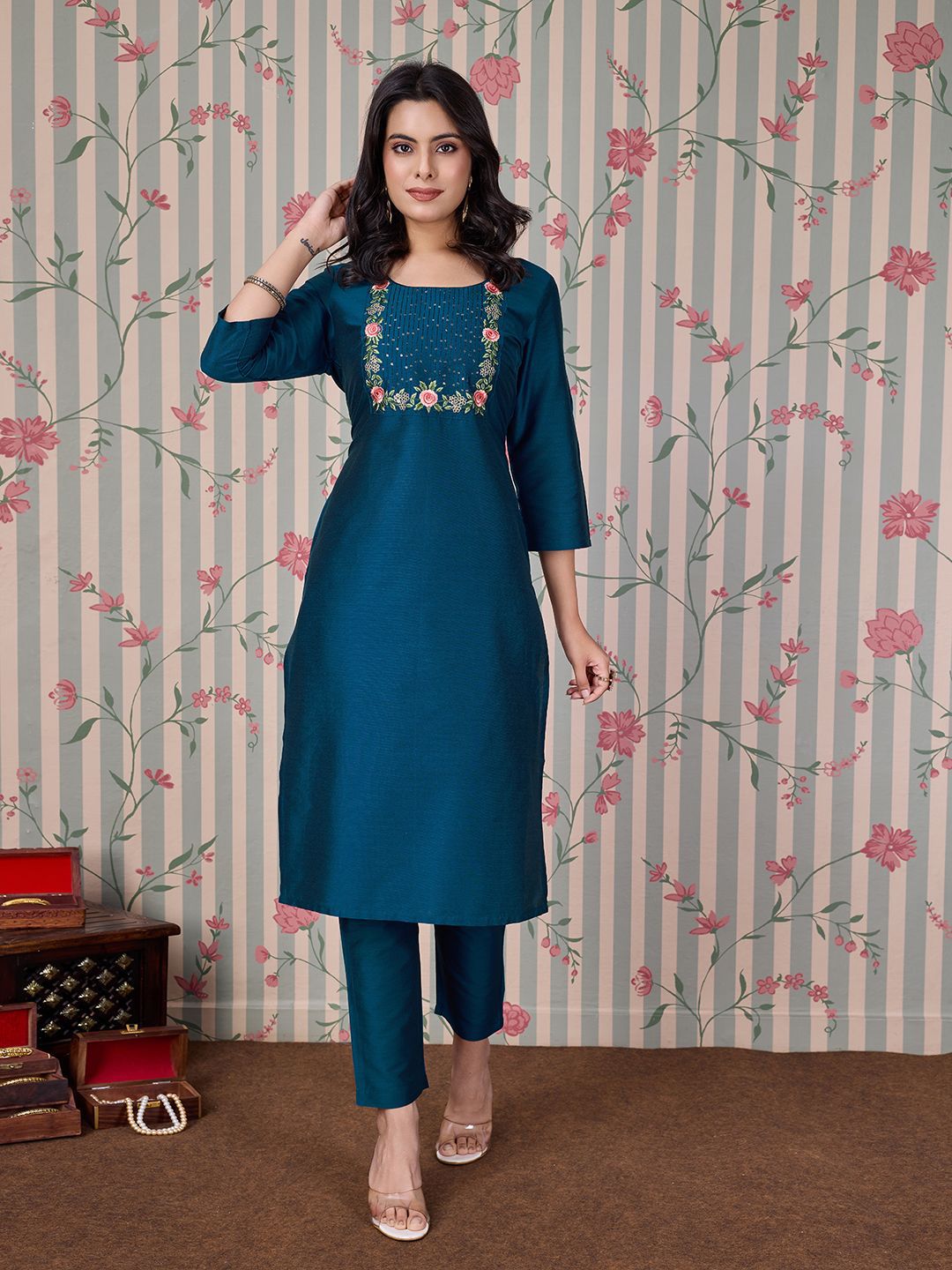 Ode by House of Pataudi Women Round Neck Three-Quarter Sleeves Embroidered Straight Kurta - Distacart