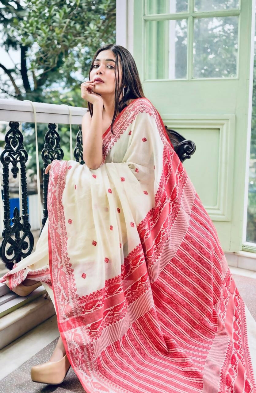 Exclusive Collection White Red Most Trending Beautiful Pure Cotton Handloom Saree