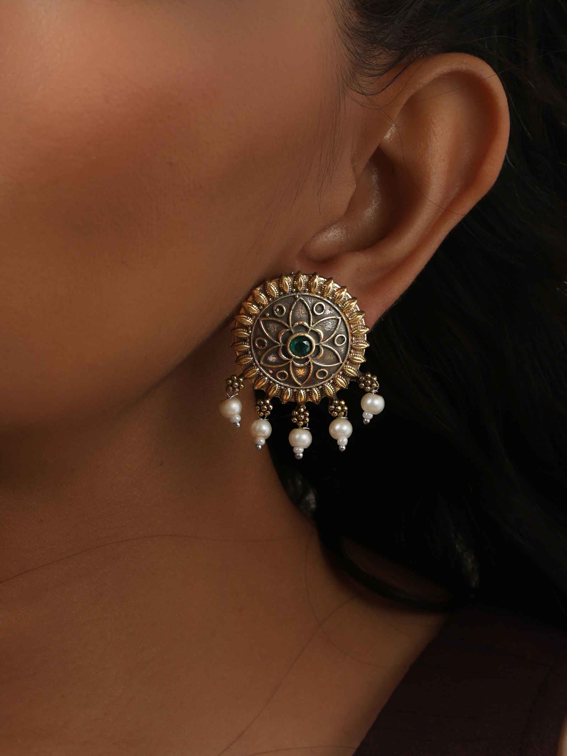 trueBrowns Silver Gold Tone Floral Stud Earrings - Distacart