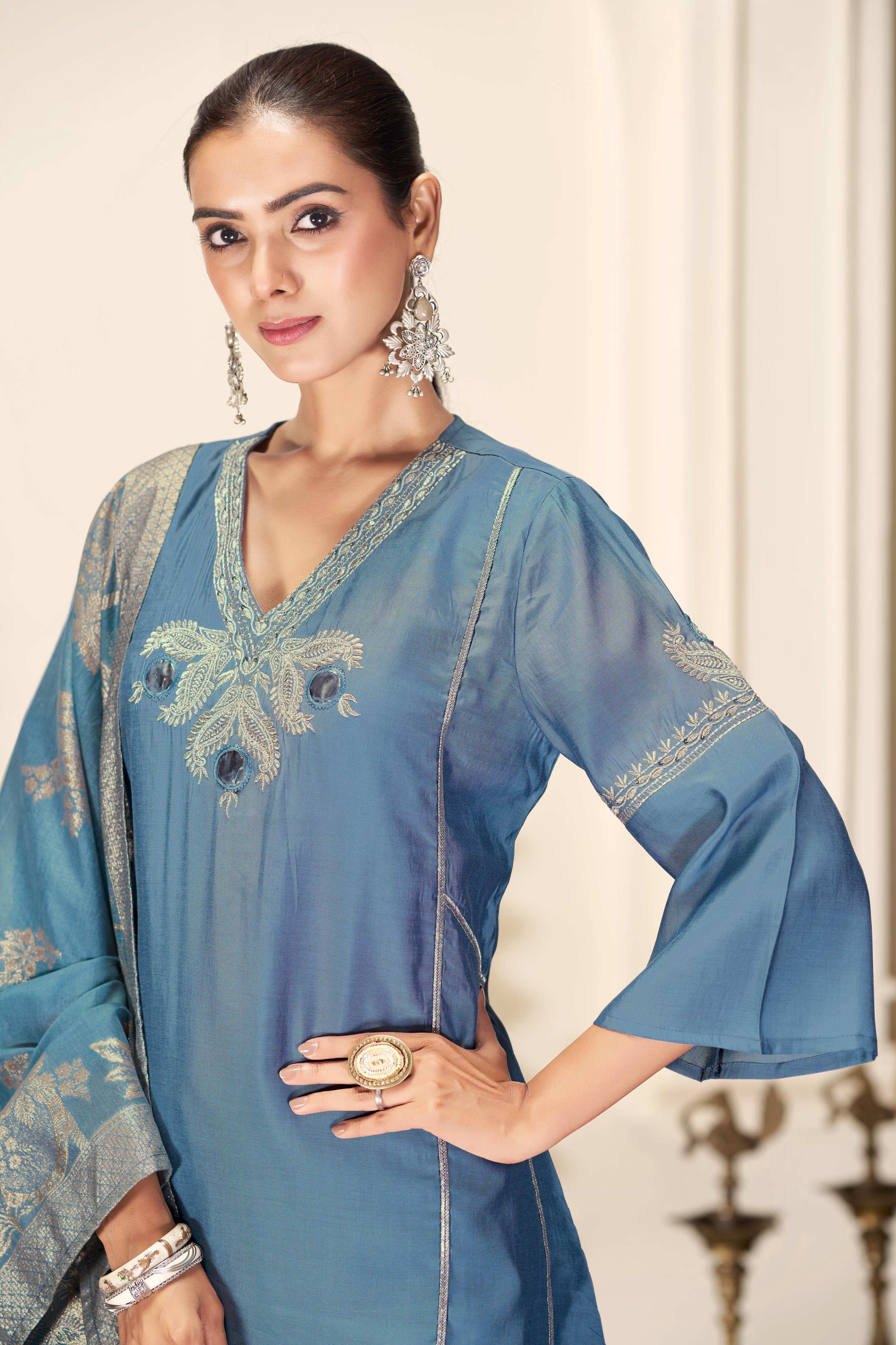 BulBul Shruti Iceblue Silk Kurta Set with Dupatta