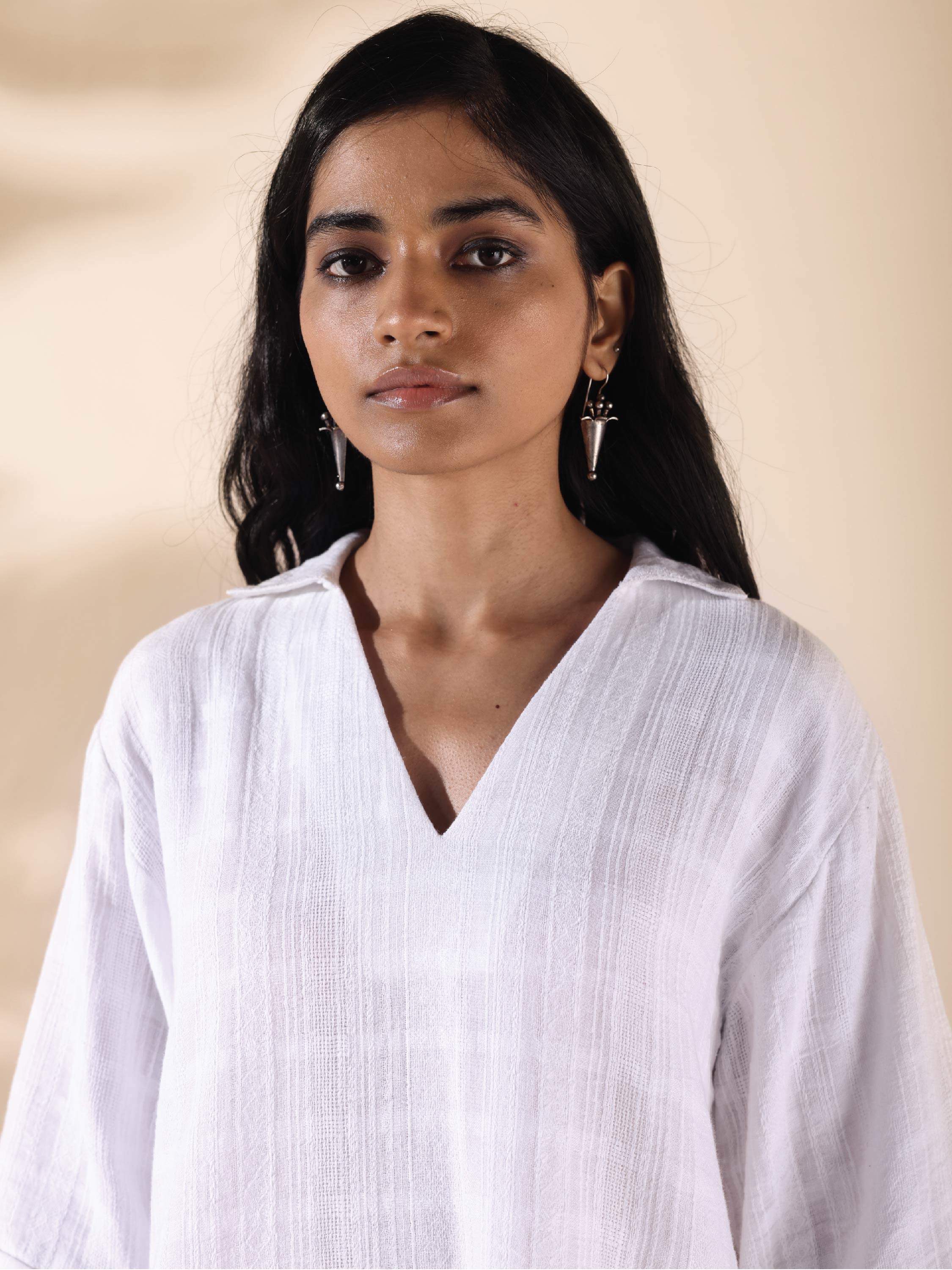 trueBrowns White Cotton Dobby V-Neck Co-ord Set - Distacart