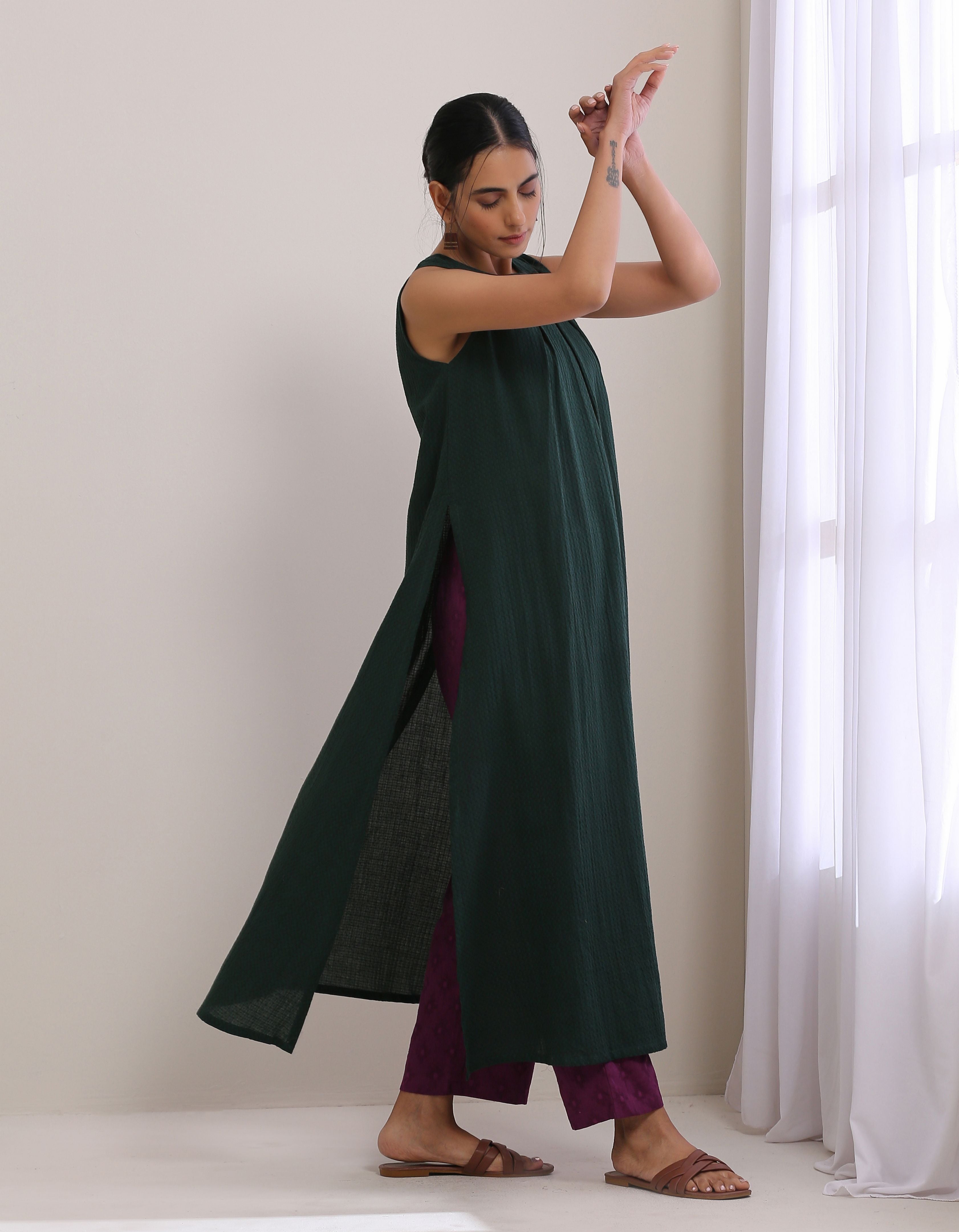 trueBrowns Dark Green Dobby Sleeveless Kurta Pant Set - Distacart