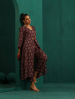 Thumbnail for trueBrowns Deep Purple Paan Muslin Silk Printed Front Slit Kurta Pant Set - Distacart