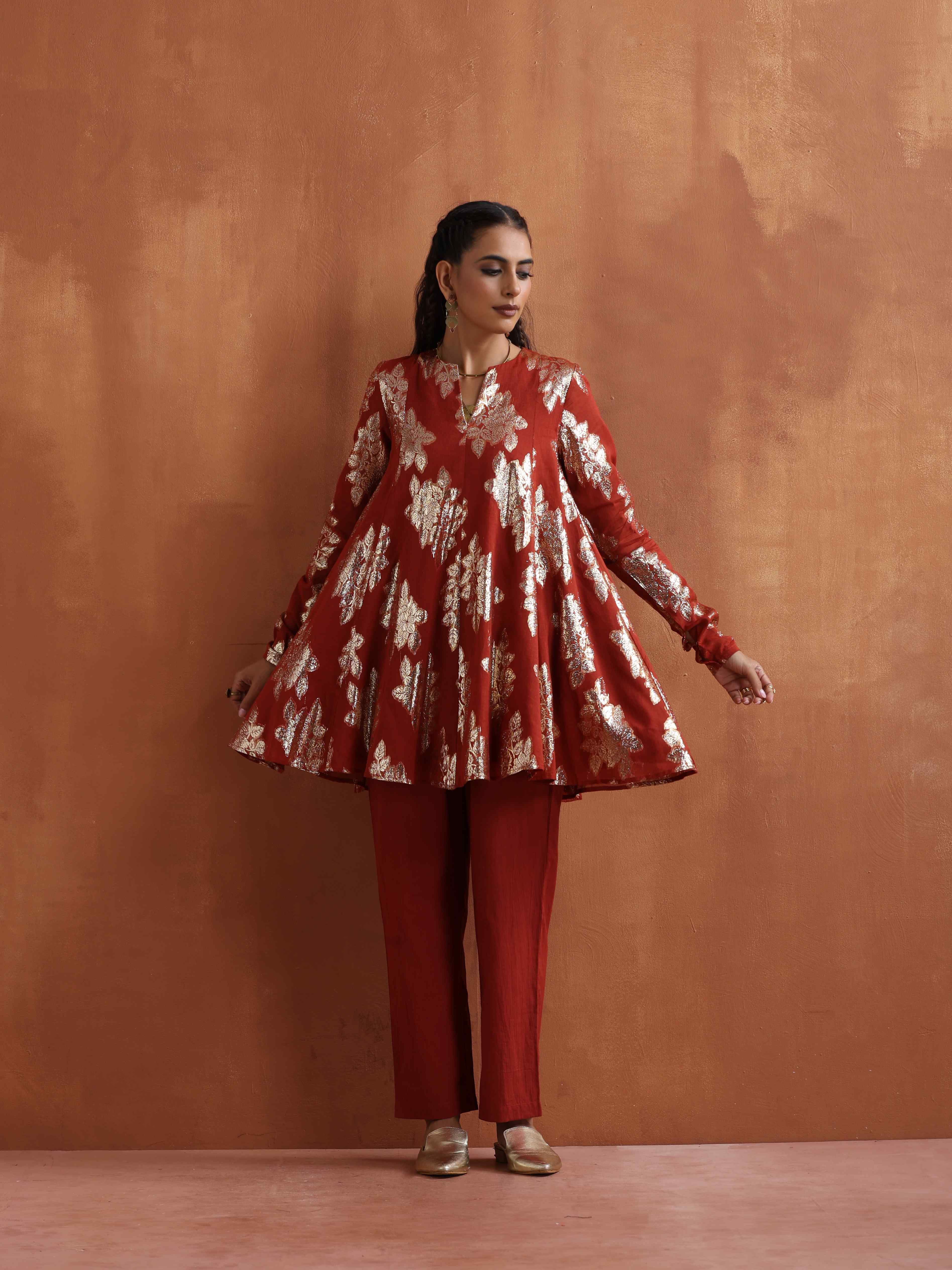 trueBrowns Rust Metallic Flared Anarkali Co-ord Set - Distacart
