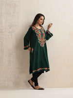 Thumbnail for trueBrowns Green Kashmiri Floral Embroidered Woollen Phiran Kurta - Distacart