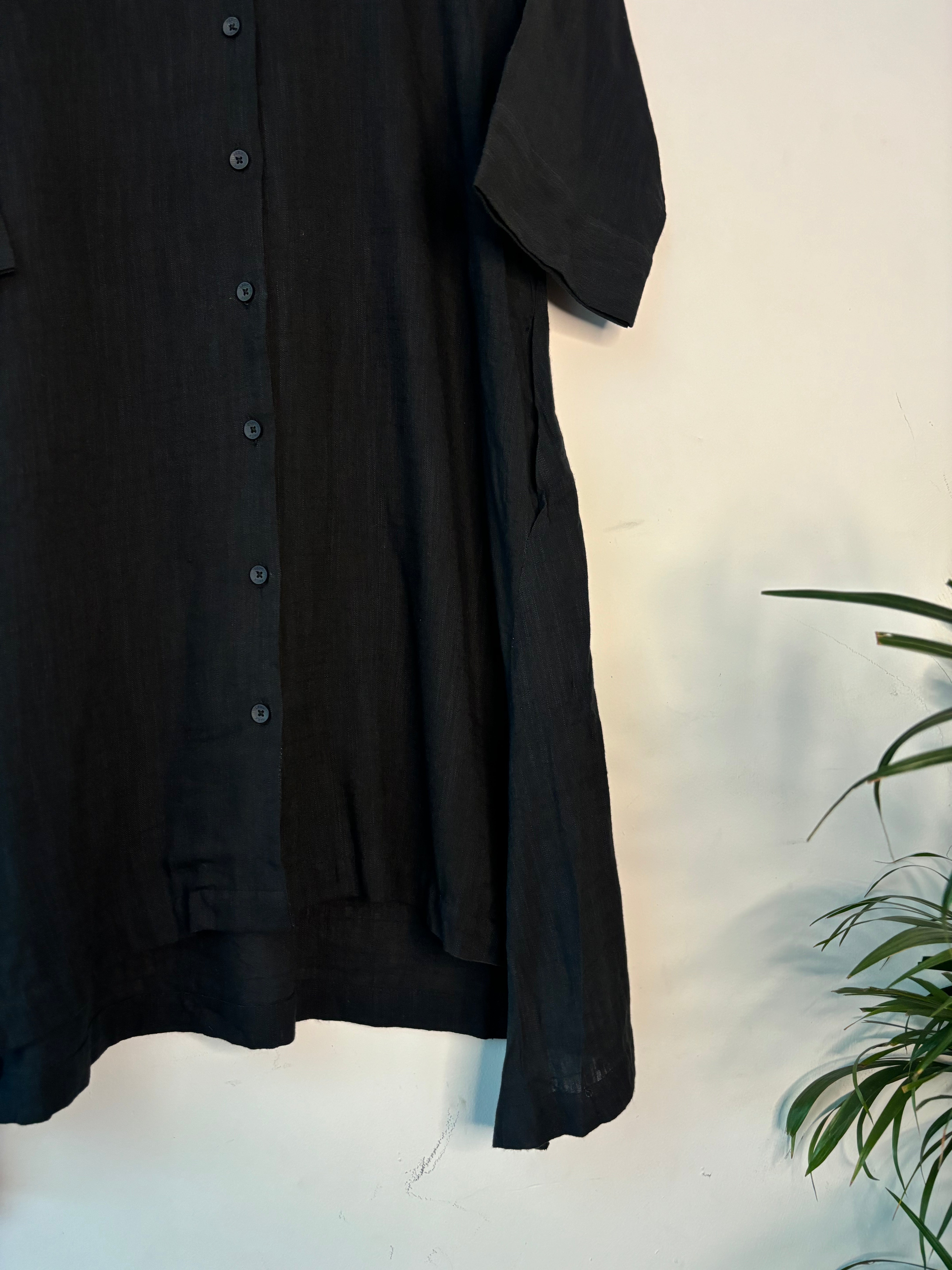trueBrowns Black Slub Short Shirt Top