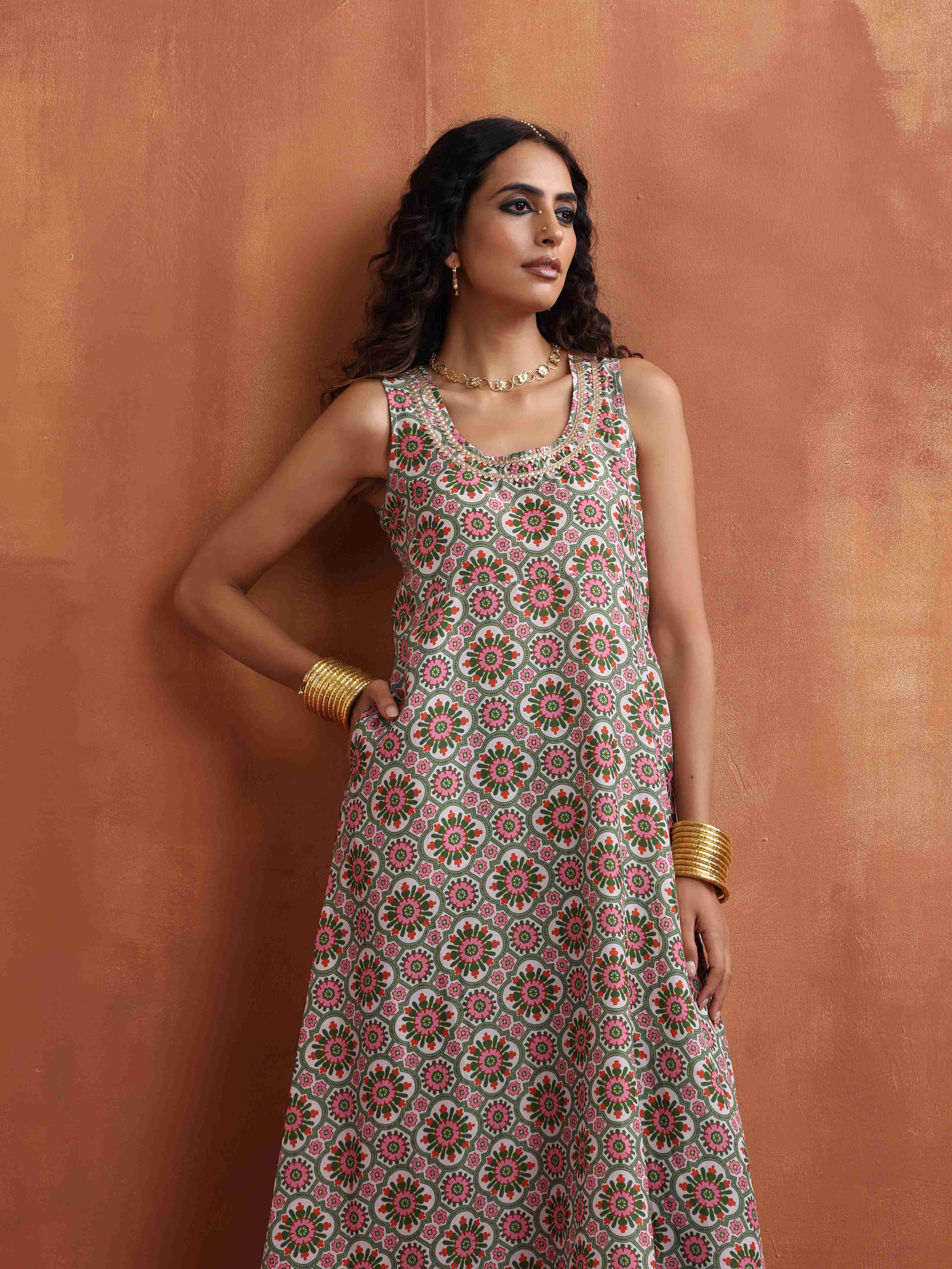 trueBrowns Off White Print Flared Anarkali Kurta Set - Distacart