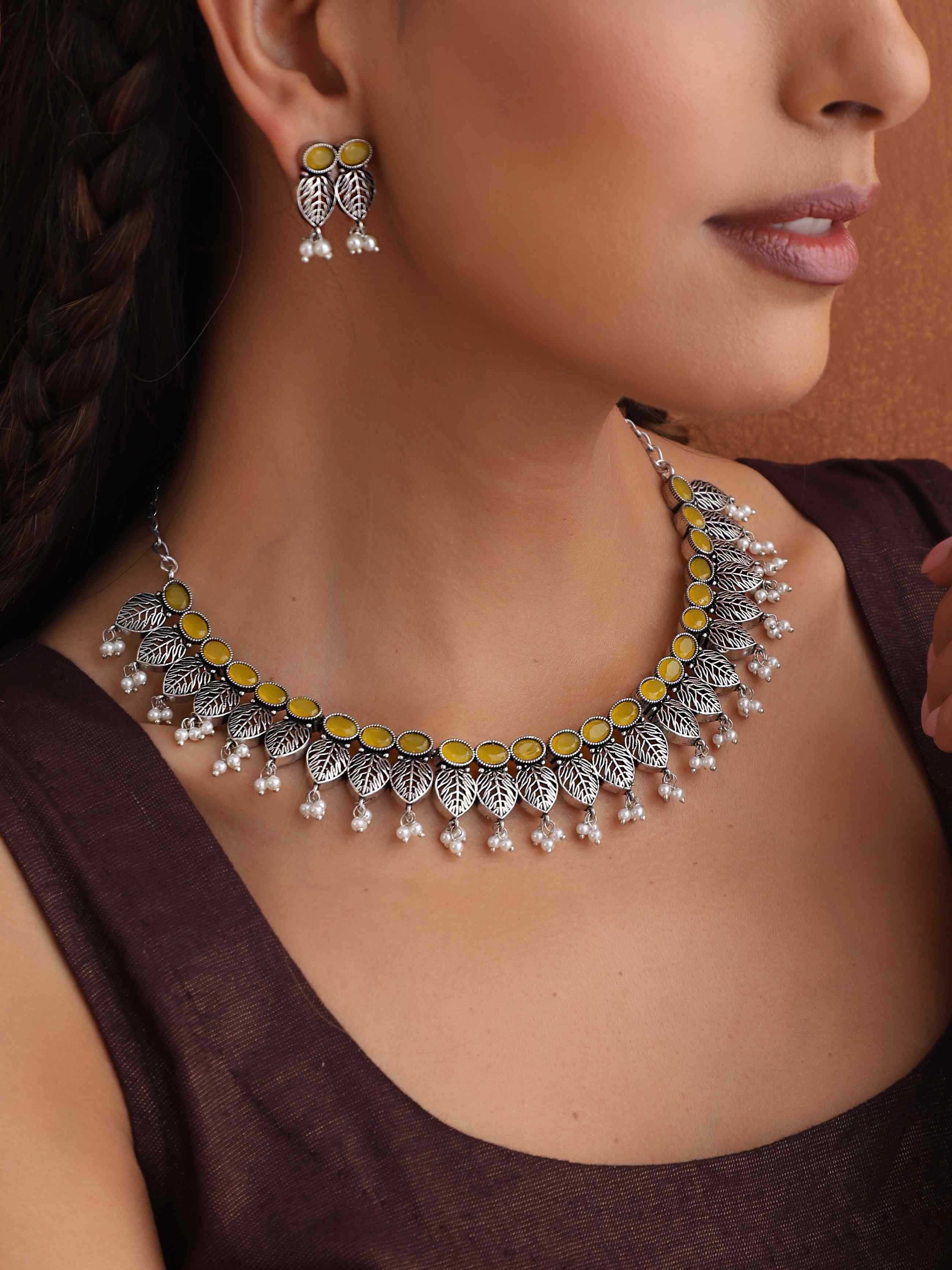trueBrowns Silver Tone Stone Necklace Set - Distacart