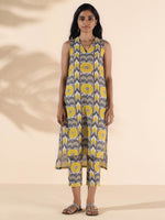 Thumbnail for trueBrowns Yellow Cotton Ikat Sleeveless Kurta Pant Set - Distacart