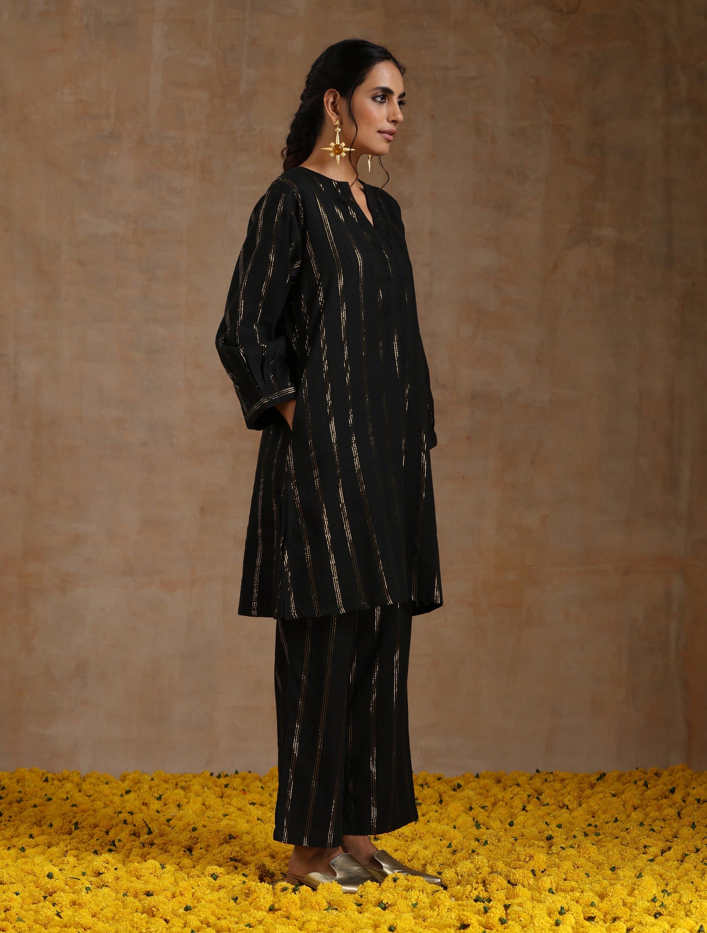 trueBrowns Black Gold Cotton Relaxed Co-Ord Set - Distacart
