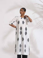 Thumbnail for trueBrowns White Cotton Print Pleated Kurta Set