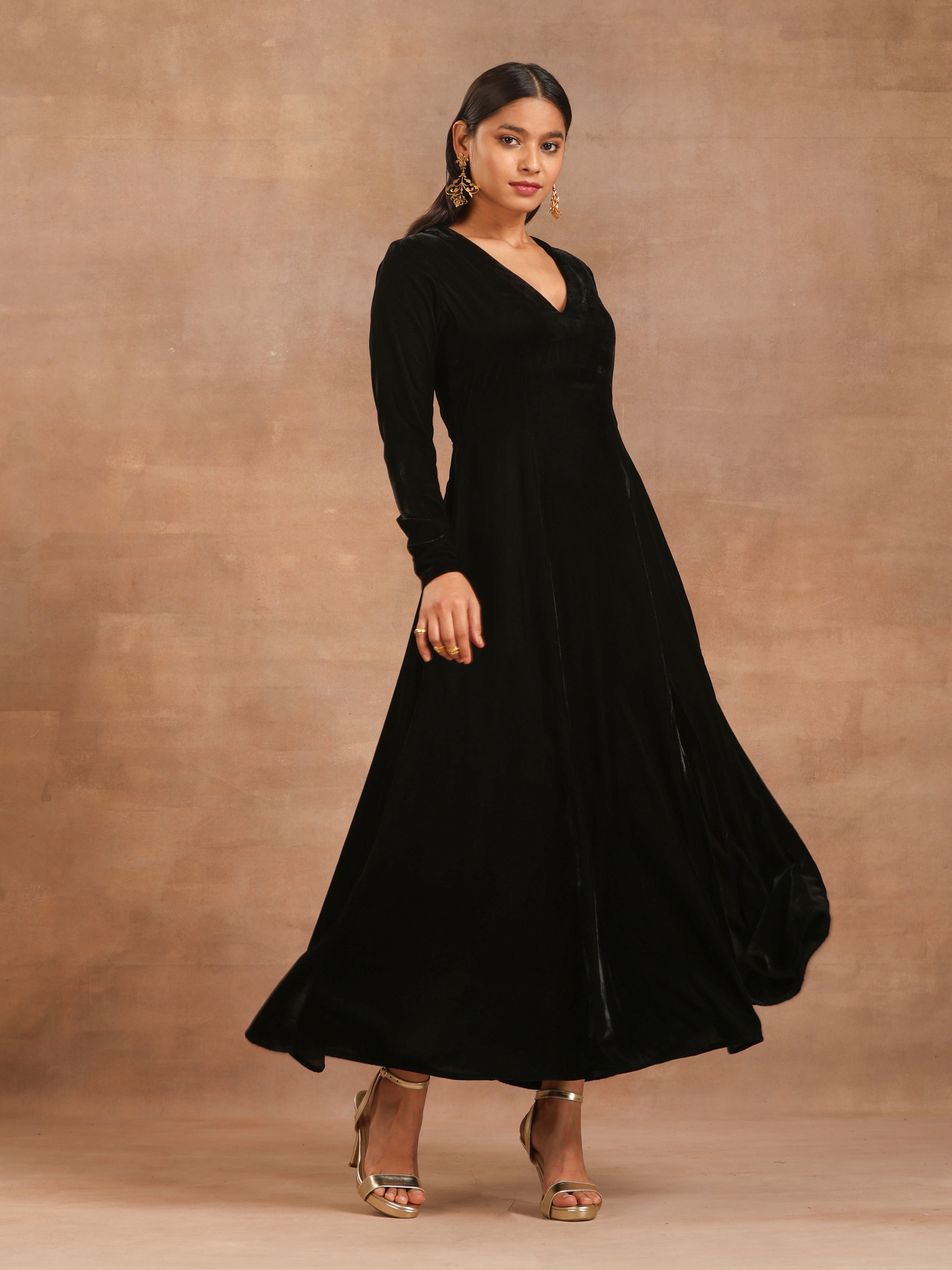 trueBrowns Black Velvet Dress - Distacart