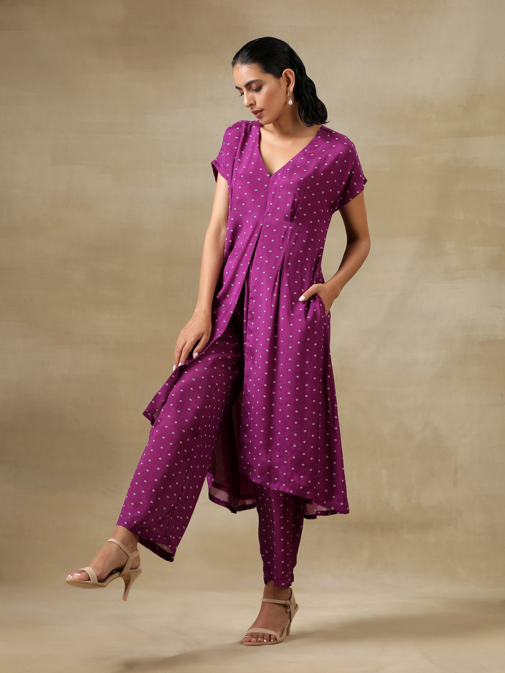 trueBrowns Purple Bandhani Printed Silk Drop Shoulder Kurta Pant Set - Distacart
