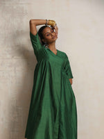 Thumbnail for trueBrowns Dark Green Silk Arkali Flared Kurta Set - Distacart