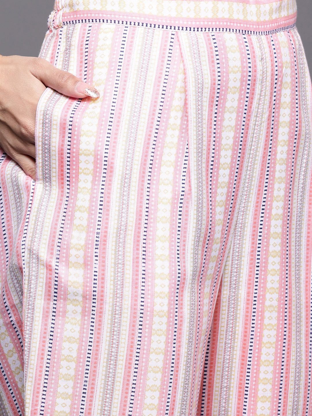 Varanga Women Kurta With Button Down Paired With Vertical Strip Printed Pant