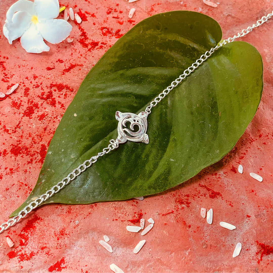 trueBrowns 925 Sterling Silver Textured Om Silver Chain Rakhi - Distacart