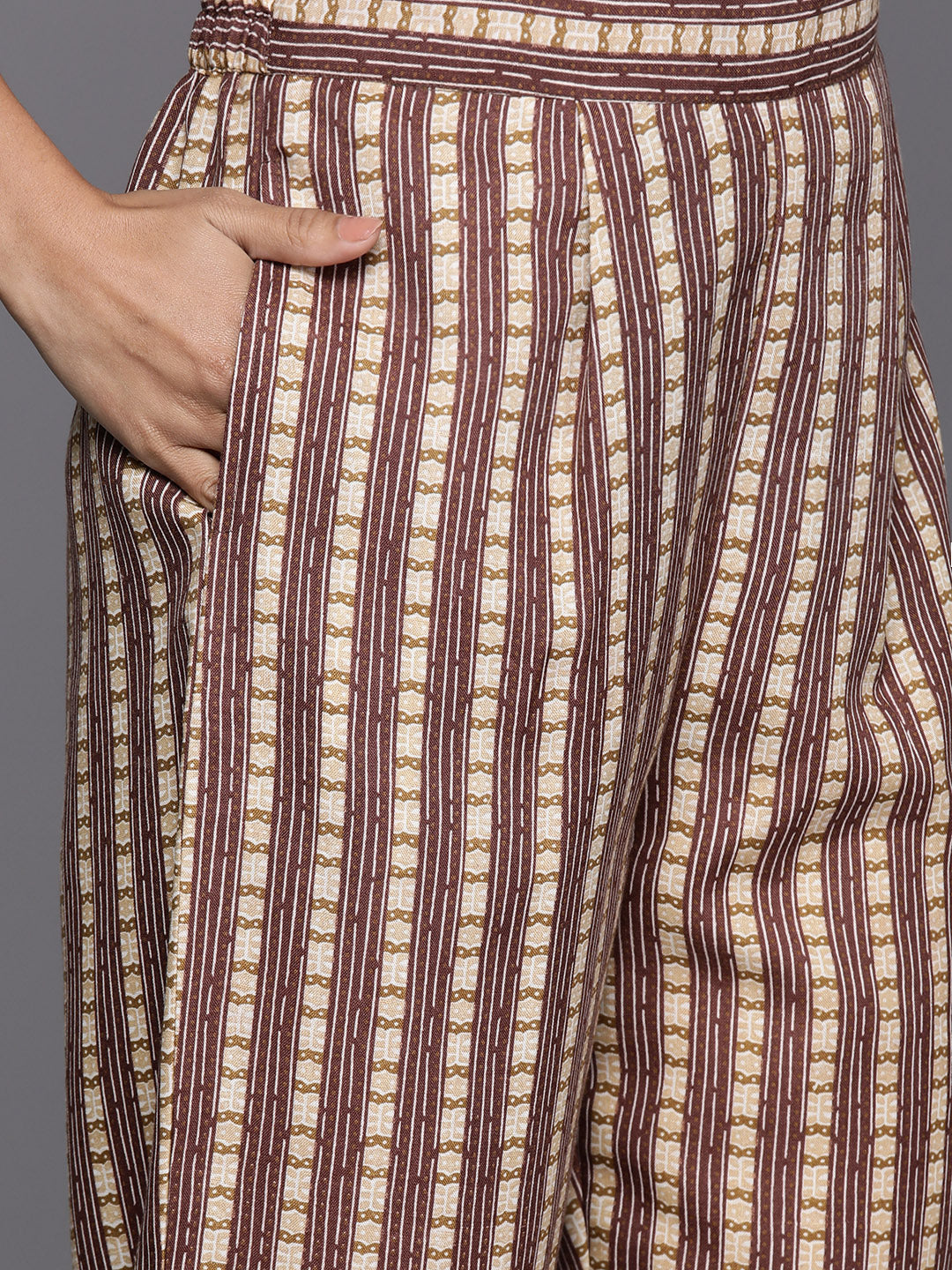Varanga Women Brown Floral Printed Kurta Paired With Bottom & Dupatta - Distacart