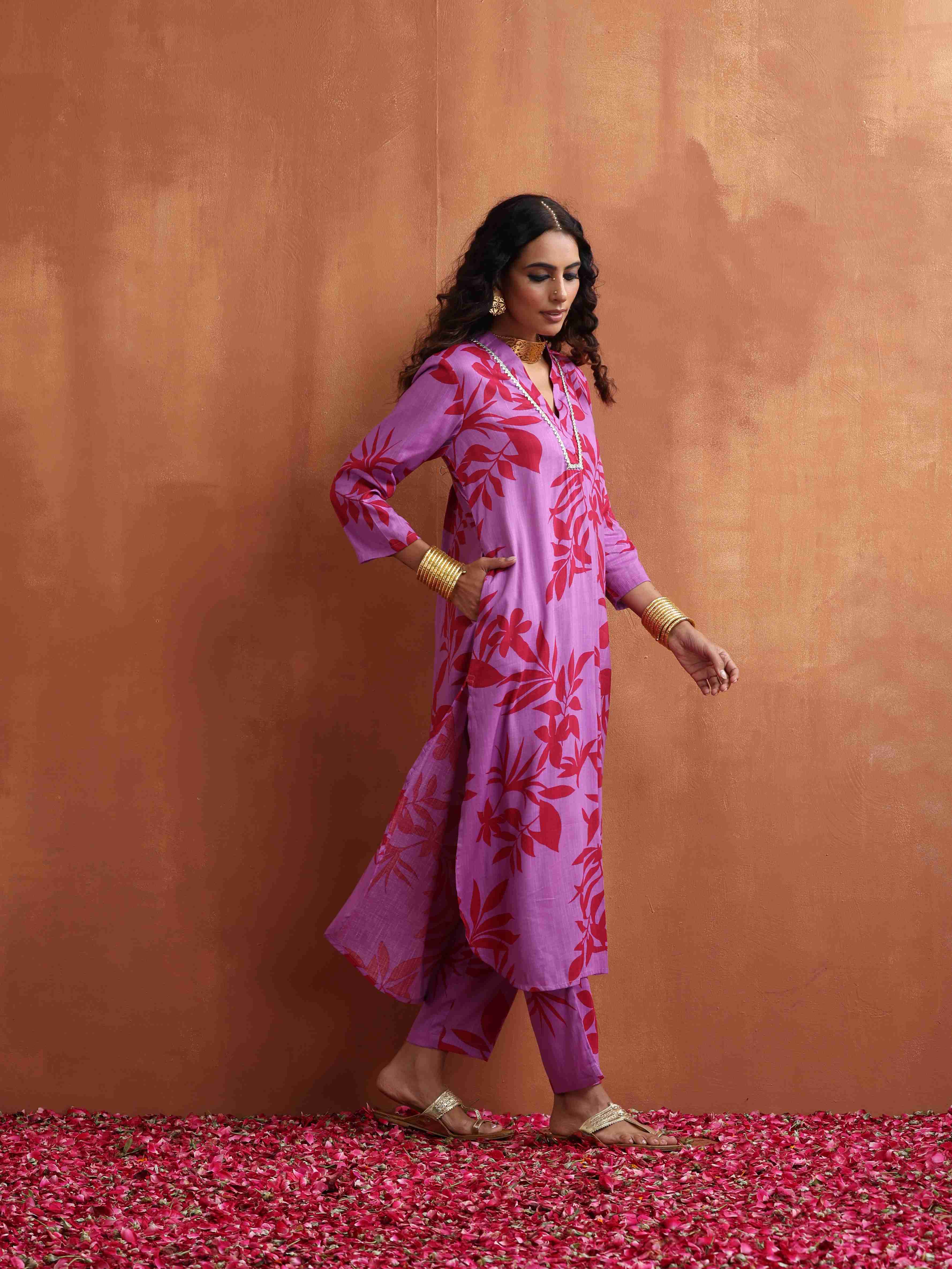 trueBrowns Purple Print Straight Kurta Set - Distacart