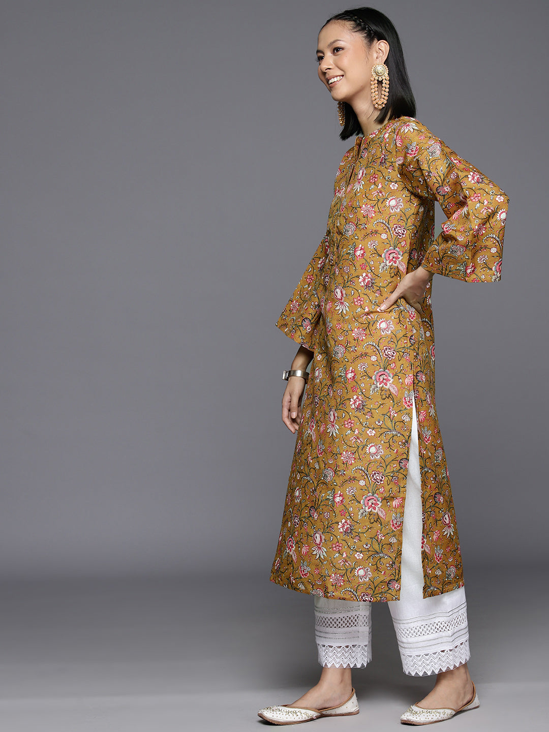 Varanga Women Mustard Floral Printed Straight Kurta With Flared Sleeves - Distacart