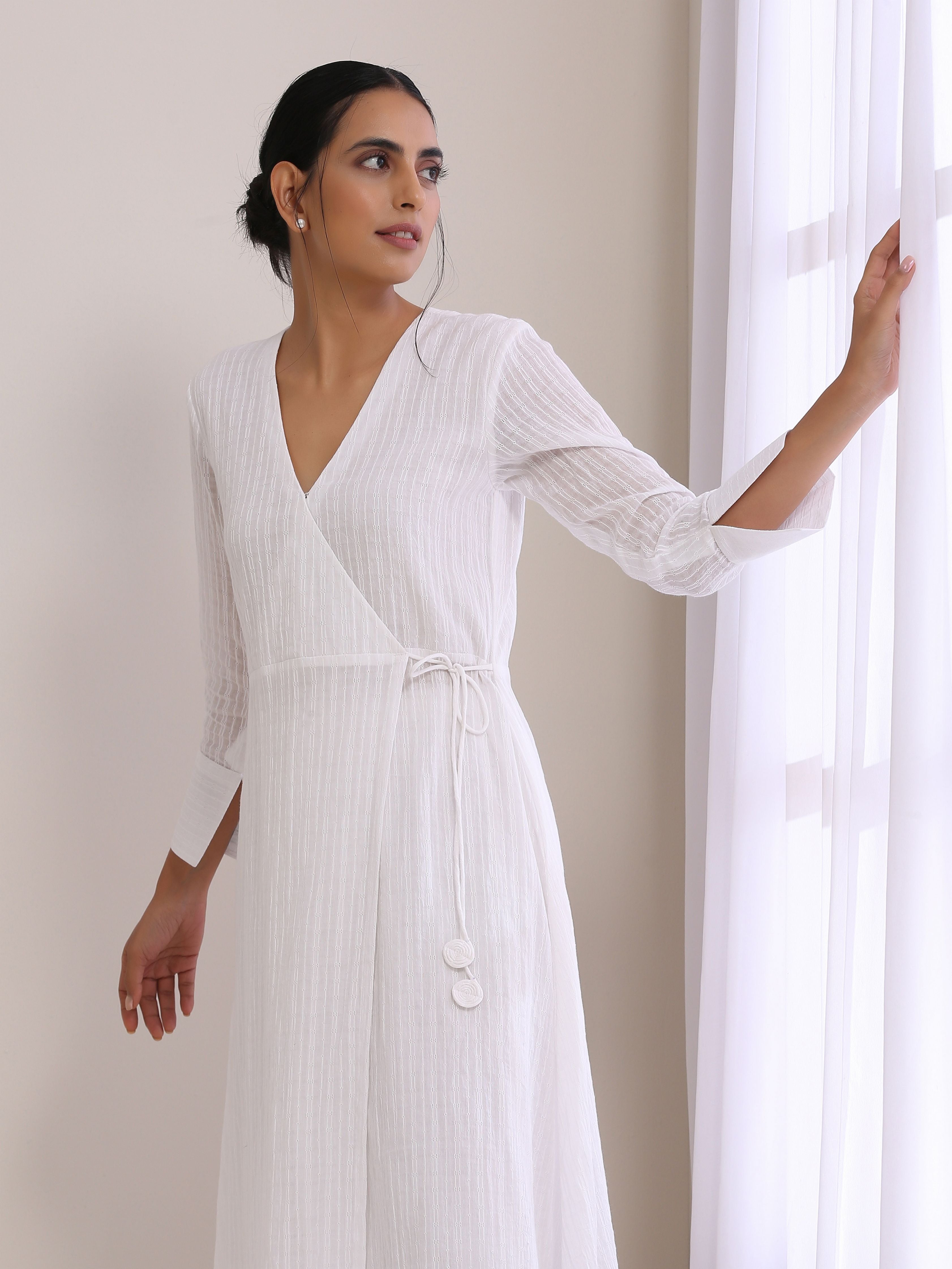 trueBrowns White Dobby Angrakha Kurta Pant Set - Distacart