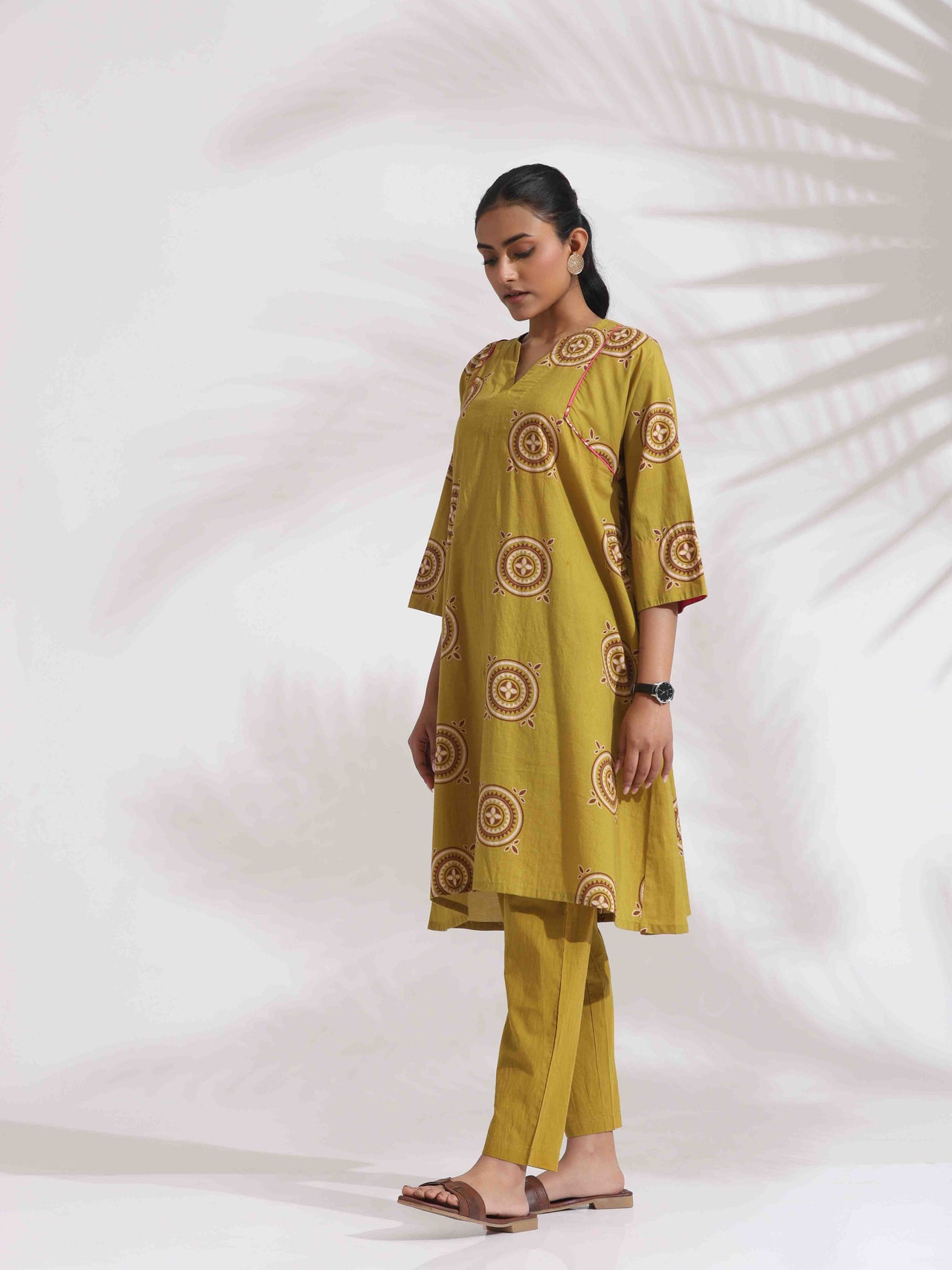 trueBrowns Green Cotton Print Kimono Sleeves Kurta Co-ord Set