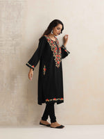 Thumbnail for trueBrowns Black Kashmiri Embroidered Woollen Phiran Kurta - Distacart