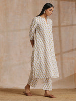 Thumbnail for trueBrowns Multi Color Floral Booti Print Cotton Flared Kurta Pant Set - Distacart