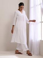 Thumbnail for trueBrowns White Dobby Flared Slit Kurta Pant Set - Distacart