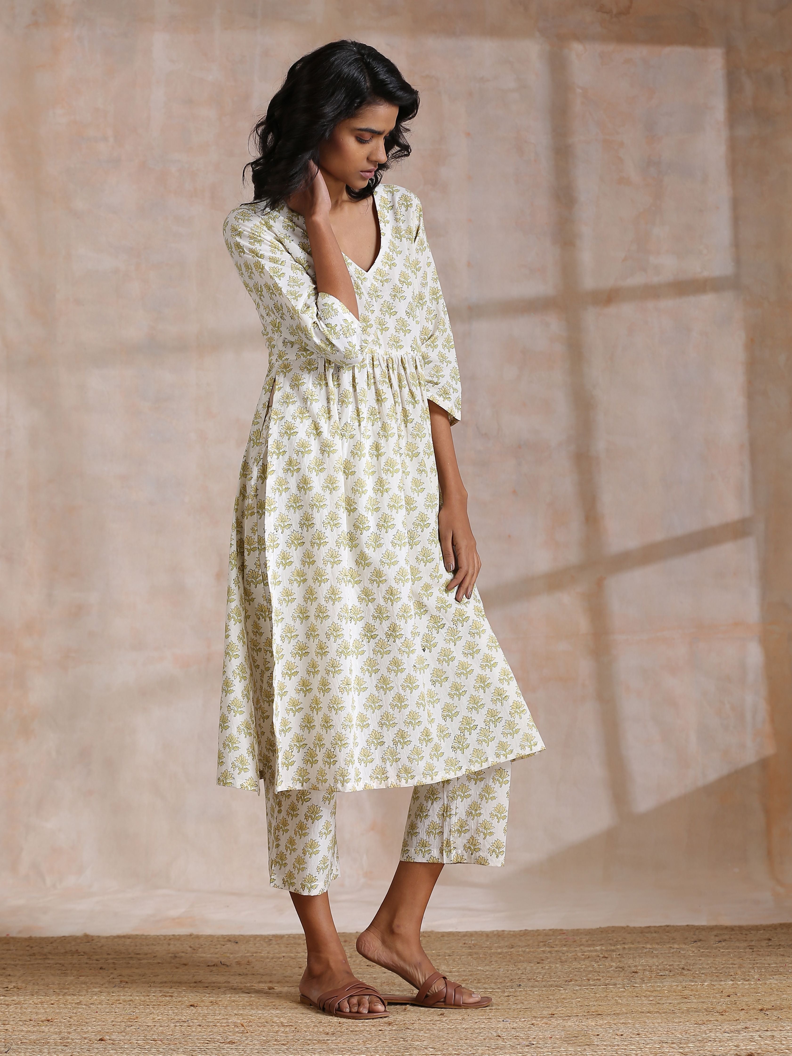 trueBrowns Green Buta On Off White Block Print Cotton Slit Gathered Kurta Set - Distacart
