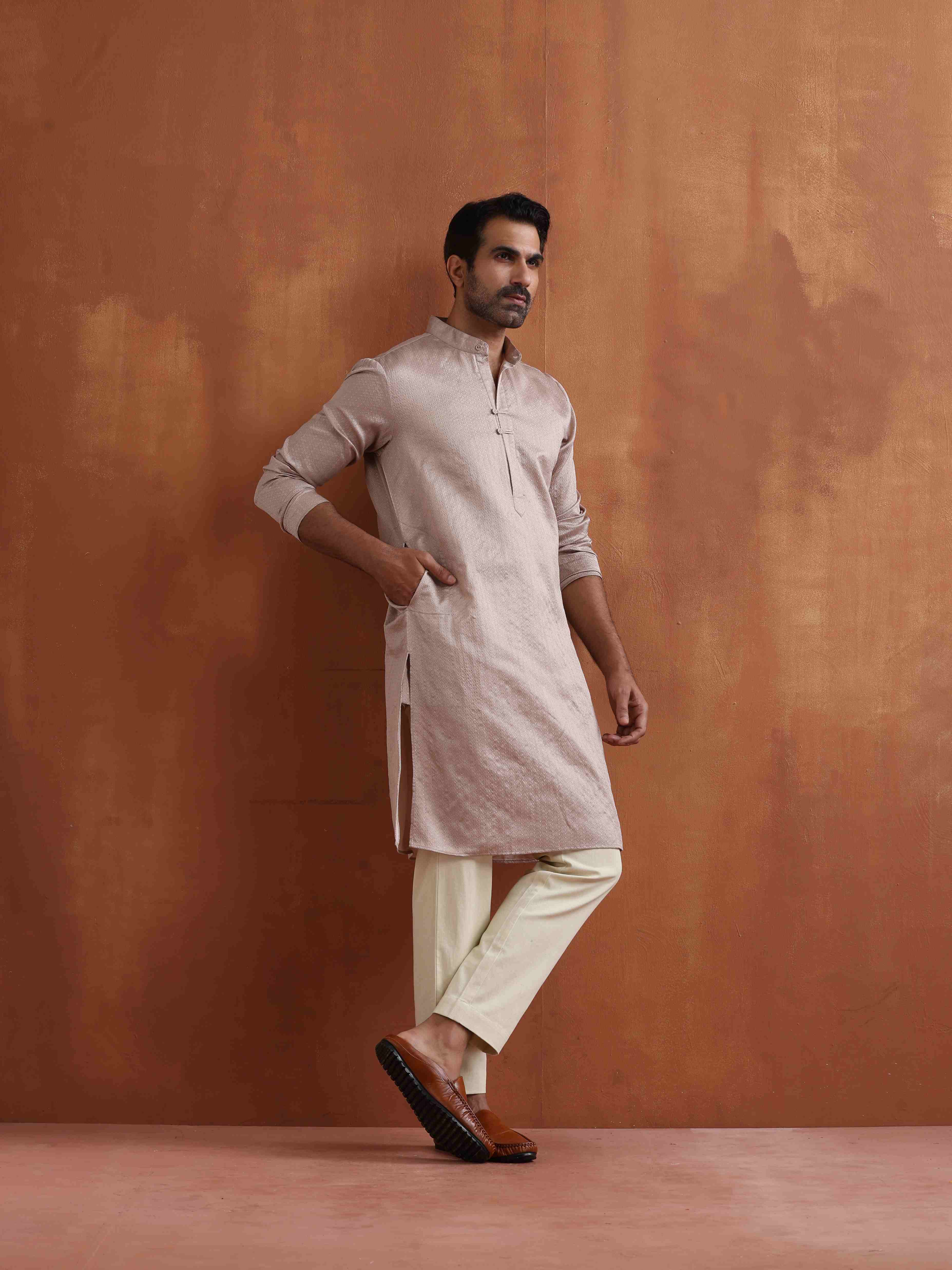 trueBrowns Men's Beige Sequin Chanderi Kurta