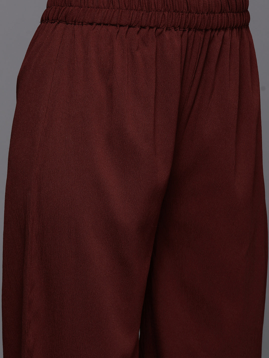 Varanga Women Maroon V Neck Kurta Set - Distacart