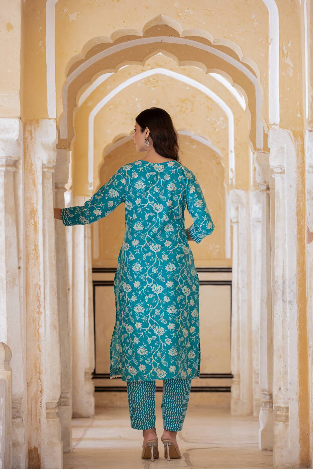 Varanga Women Blue Printed Round Neck Straight Kurta With Bottom And Dupatta - Distacart