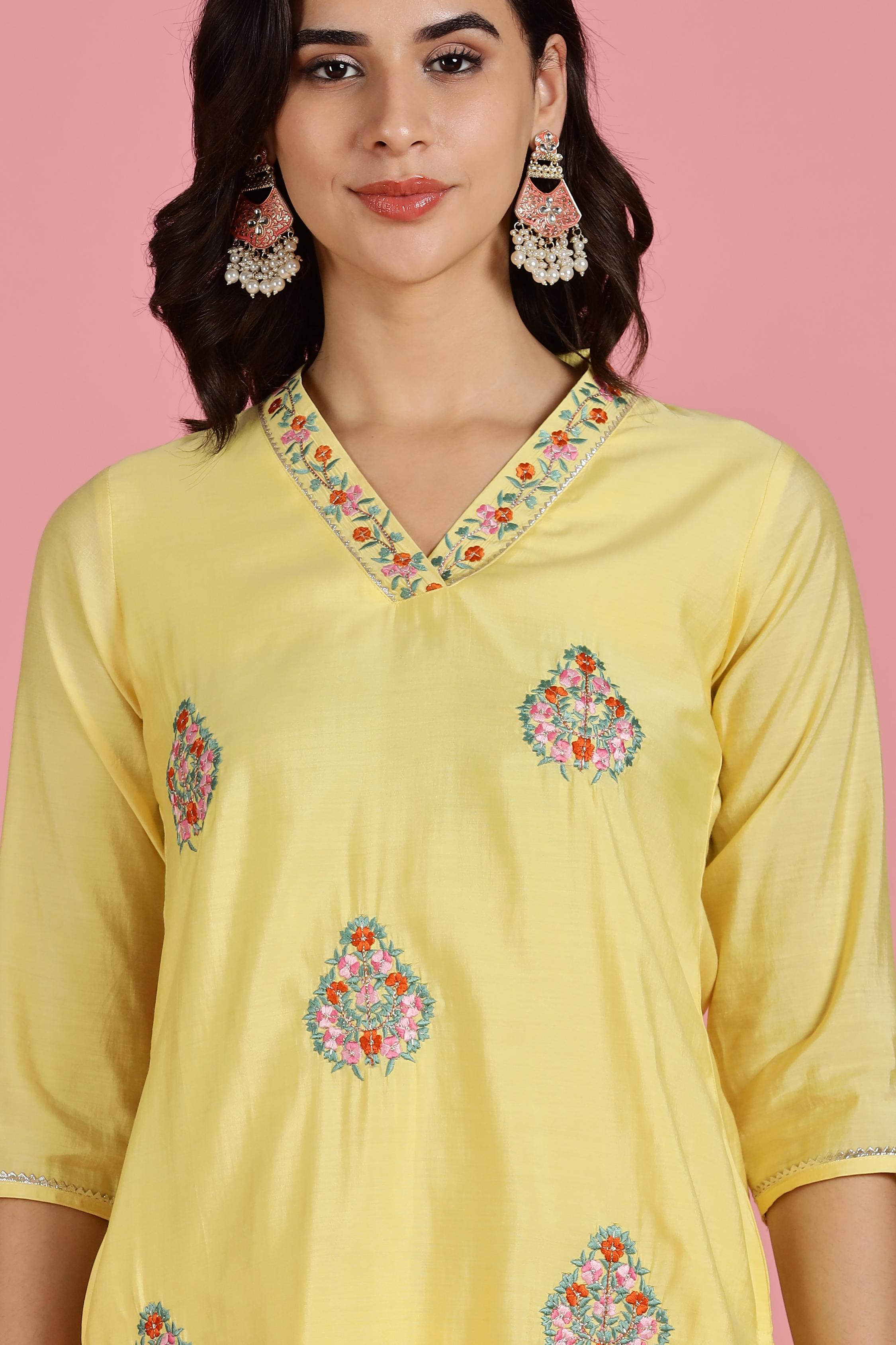 BulBul Women Yellow Embroidered Chanderi Kurta Set