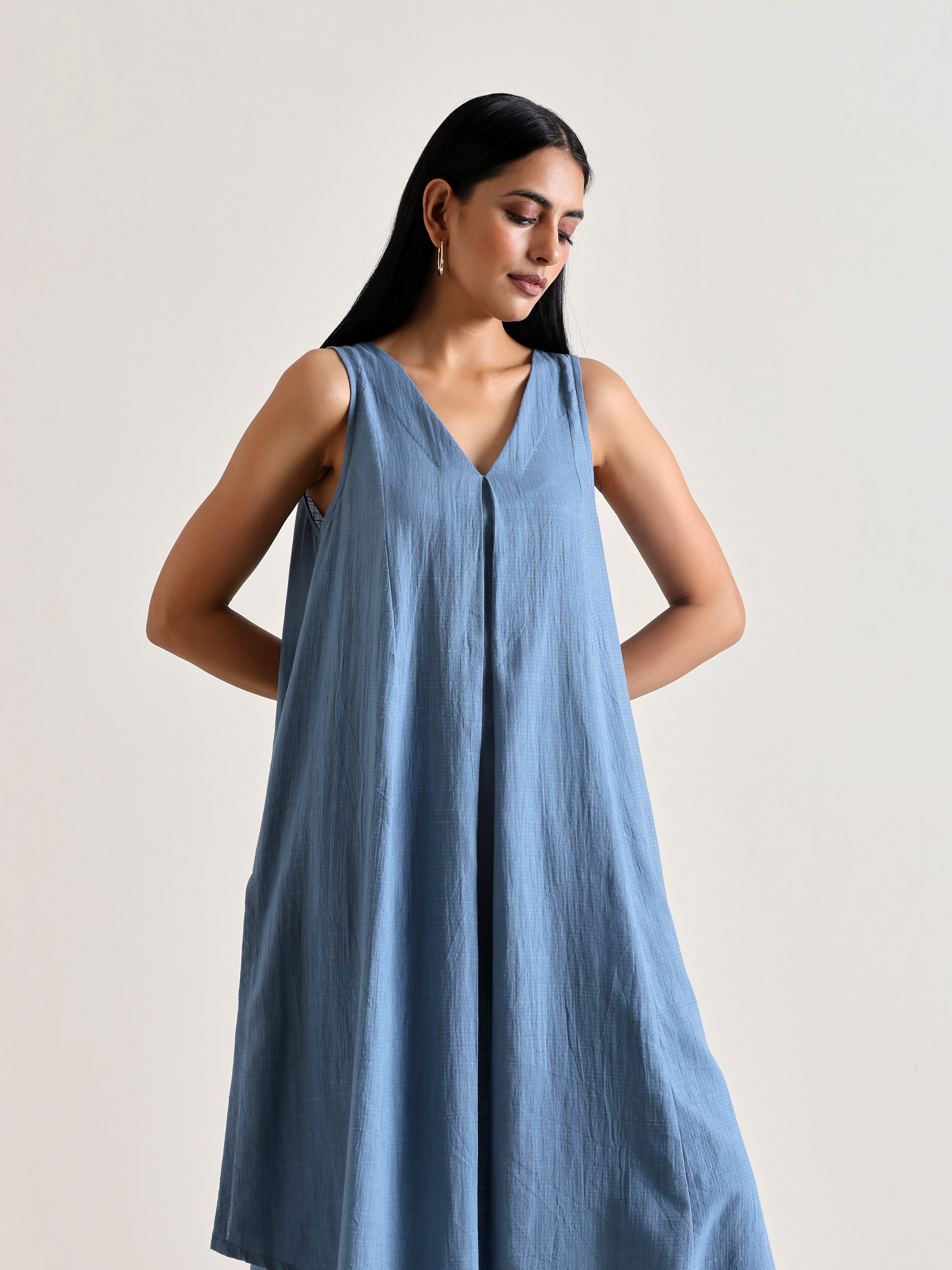 trueBrowns Light Blue Sleeveless Flared Kurta Pant Set - Distacart