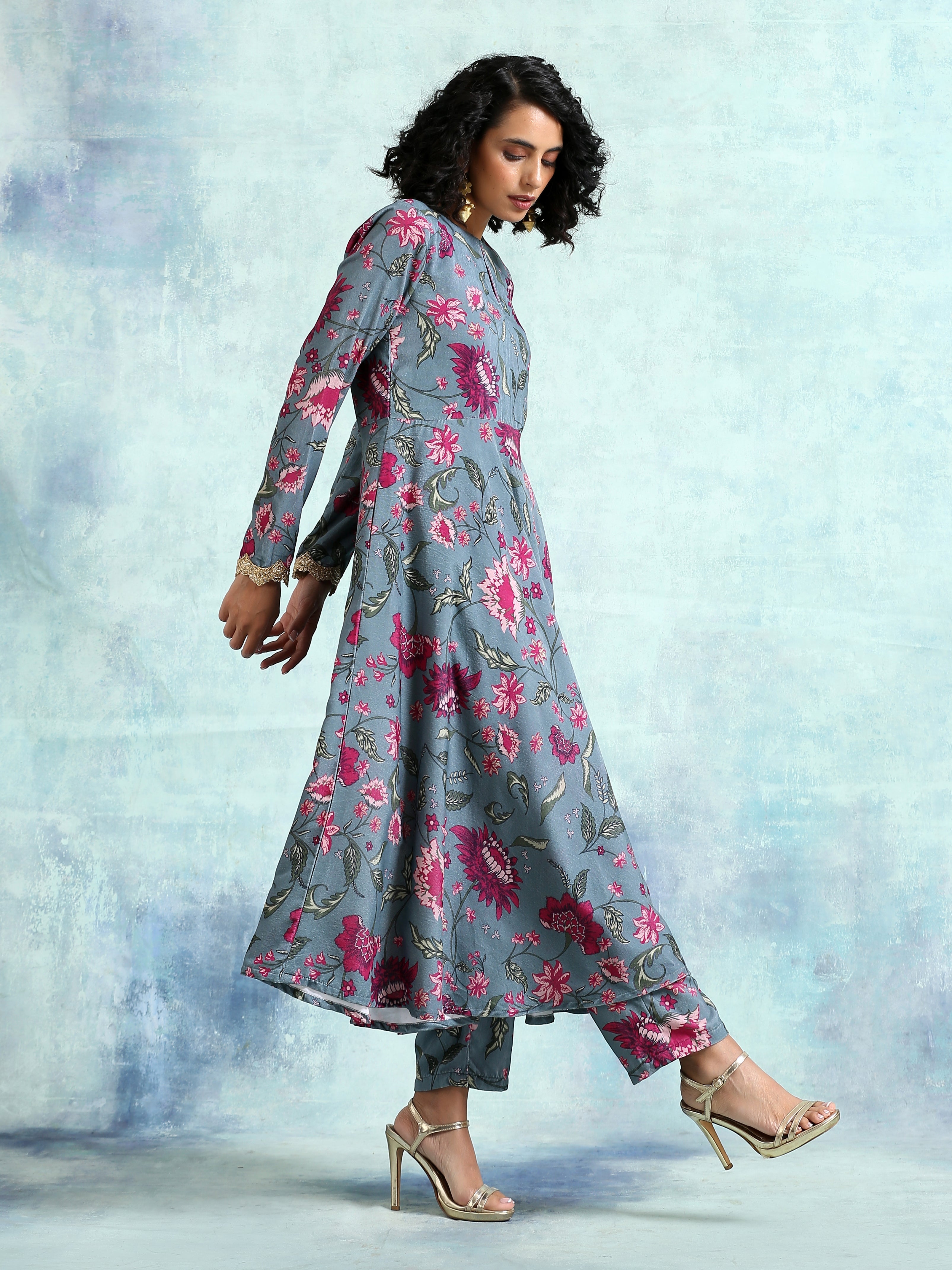 trueBrowns Grey Printed Velvet Anarkali Kurta - Distacart