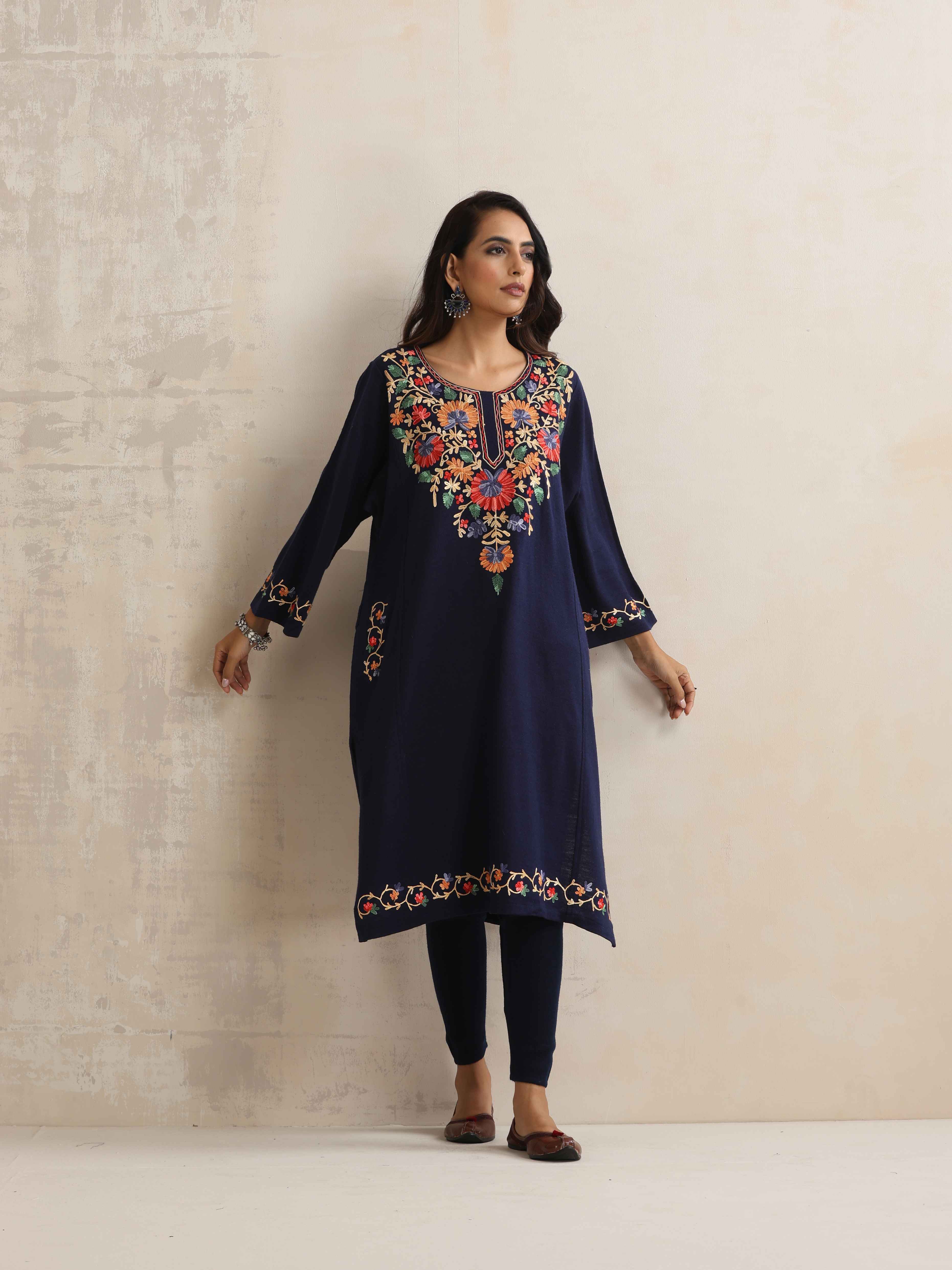 trueBrowns Blue Kashmiri Floral Embroidered Woollen Phiran Kurta - Distacart