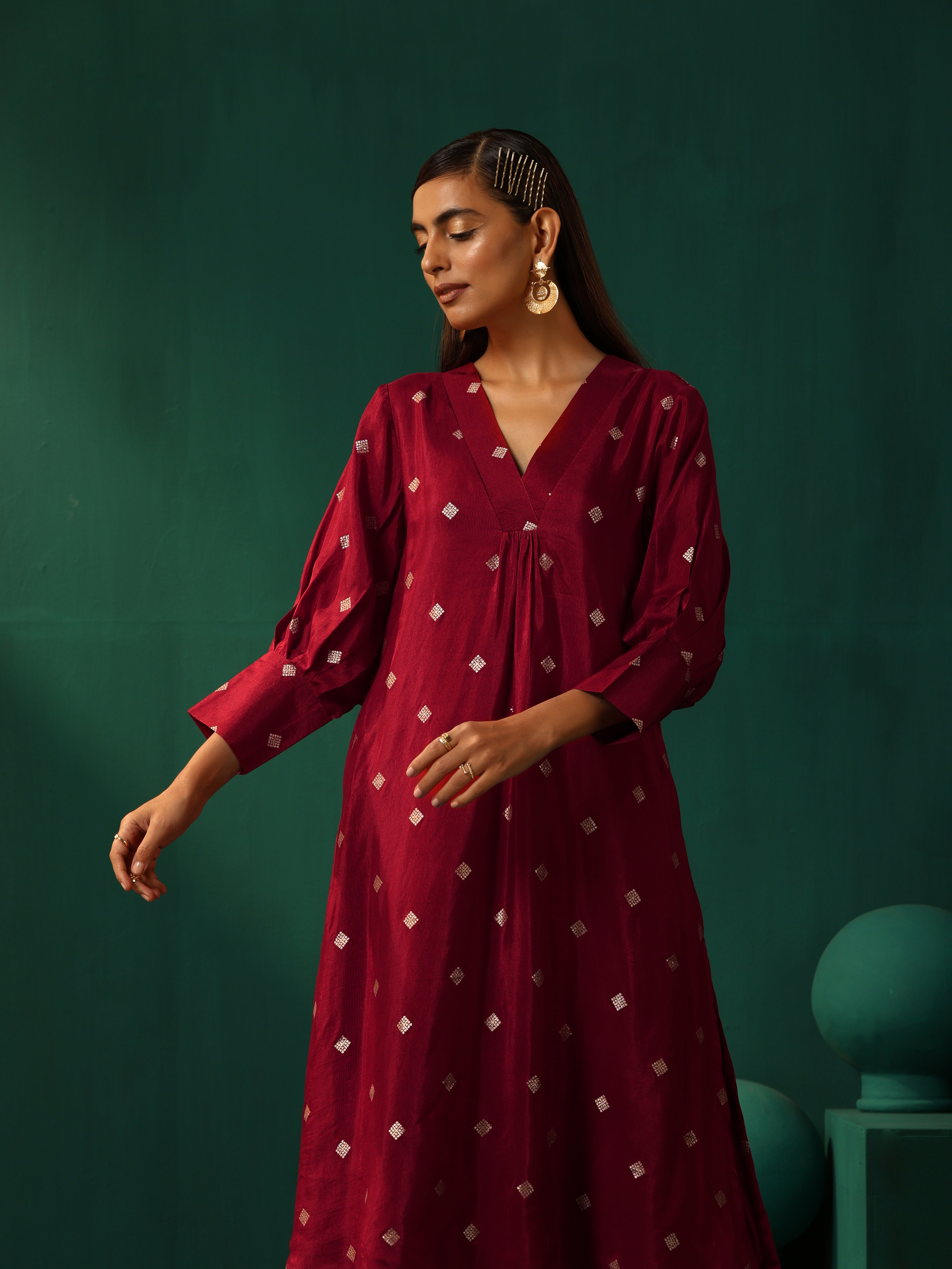 trueBrowns Maroon Diamond Viscose Silk Puff Sleeve Kurta Pant Set - Distacart