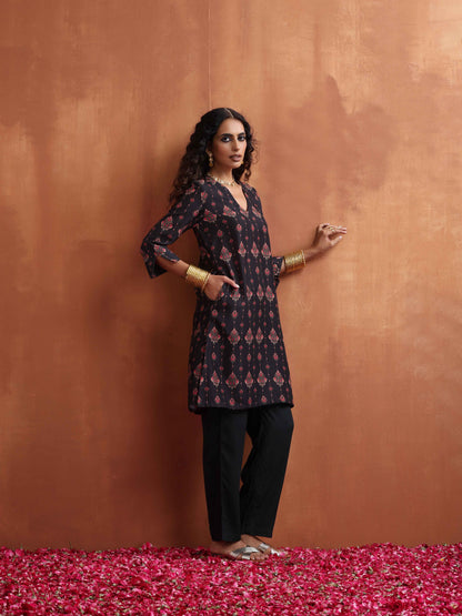 trueBrowns Black Print Kurta Co-ord Set - Distacart