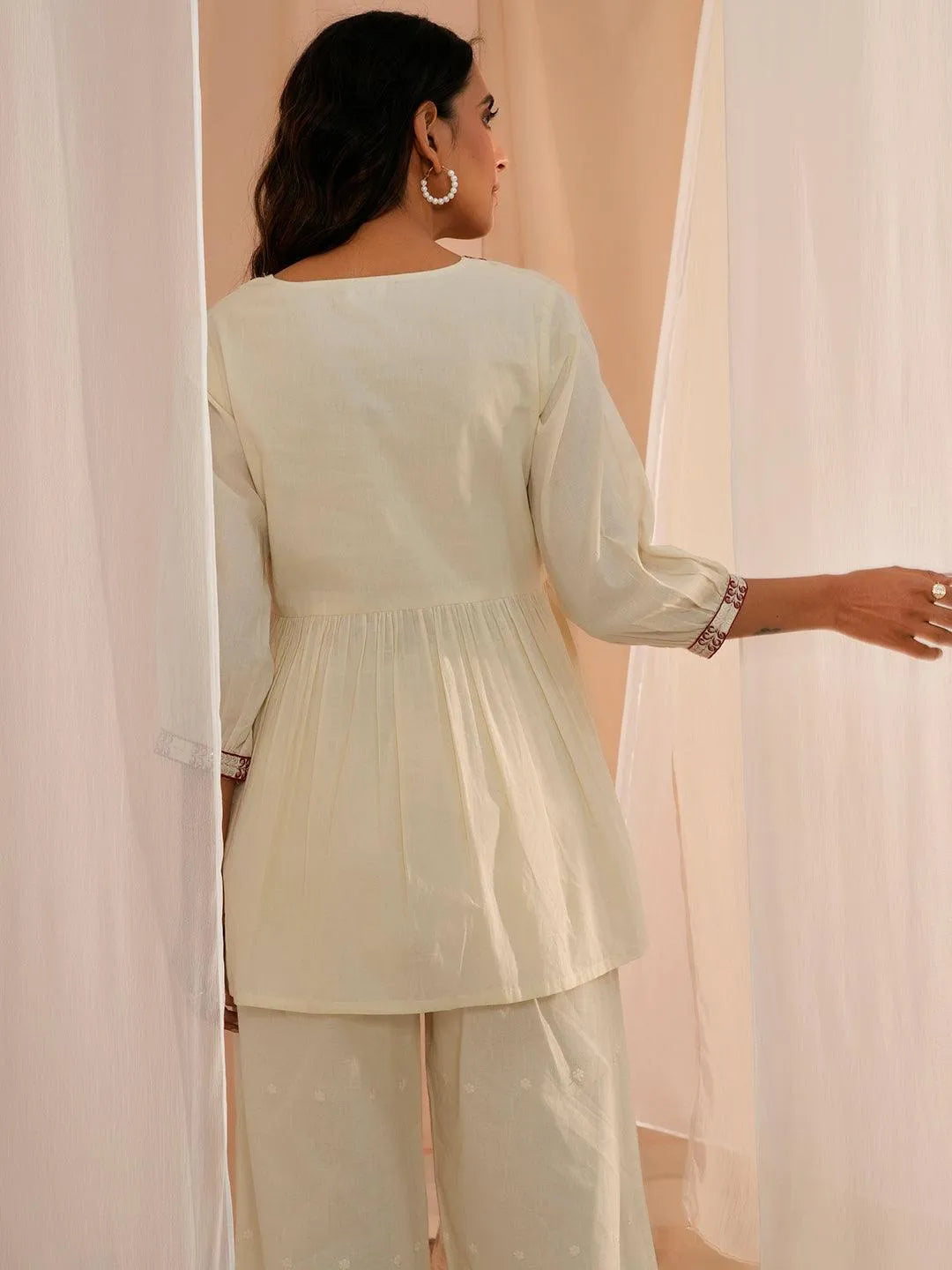 https://cdn.shopify.com/s/files/1/0341/4805/7228/files/3_ad344b0b-22fe-44da-bddc-2b02049072e4.jpg?v=1739181169