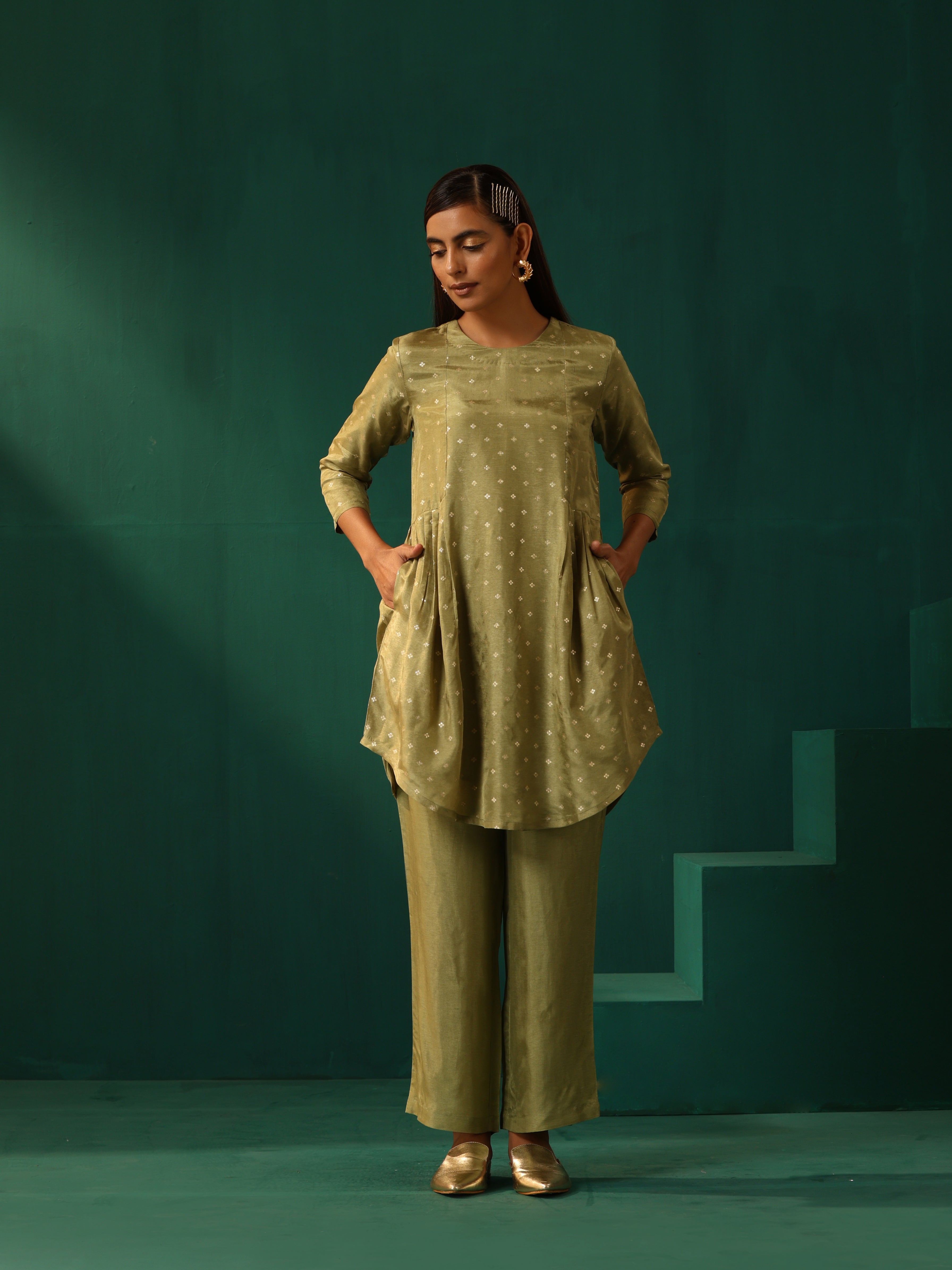 trueBrowns Green Square Viscose Silk Side Gathered Co-ord Set - Distacart