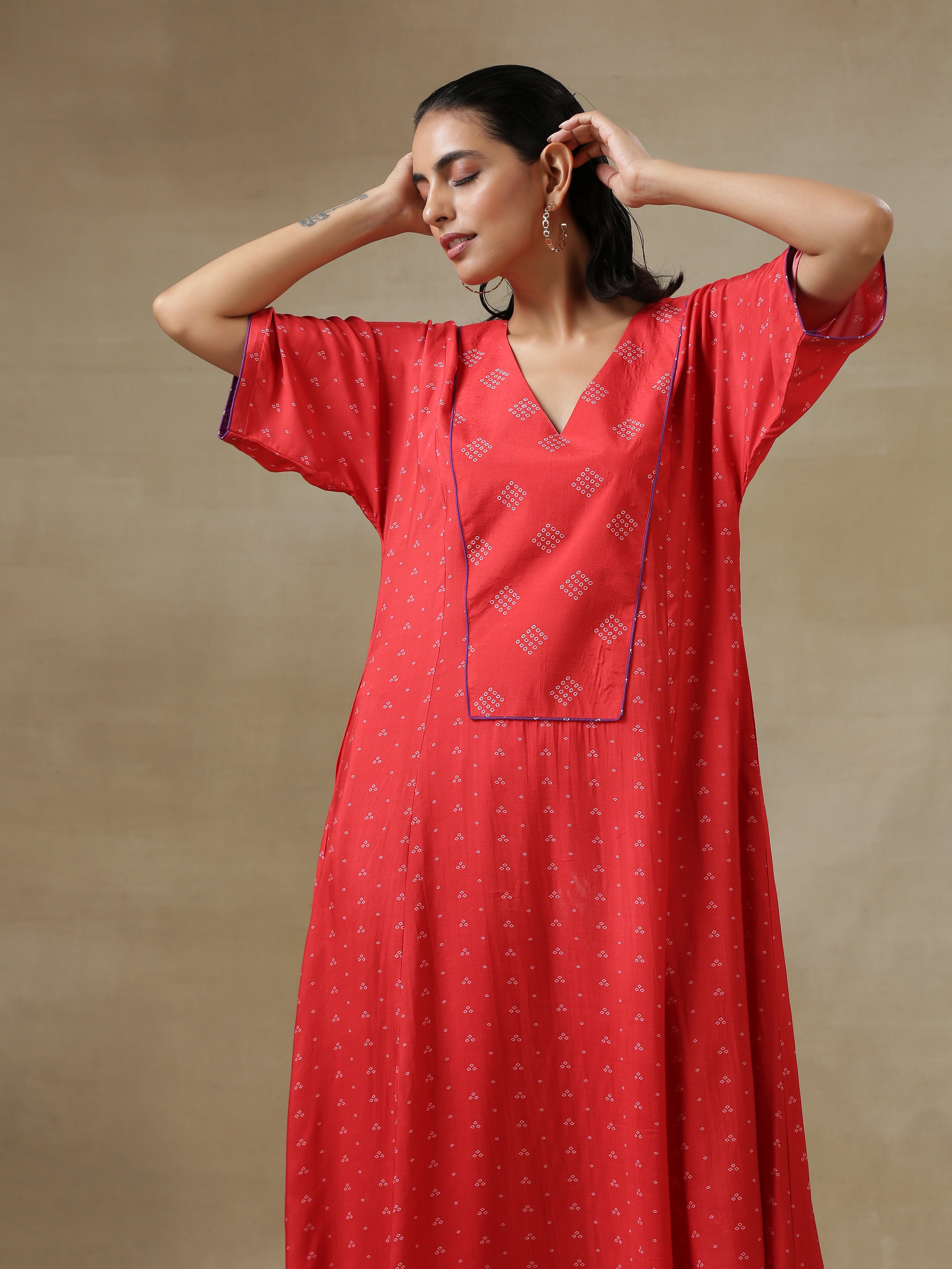trueBrowns Red Bandhani Printed Silk Long Kurta Pant Set - Distacart