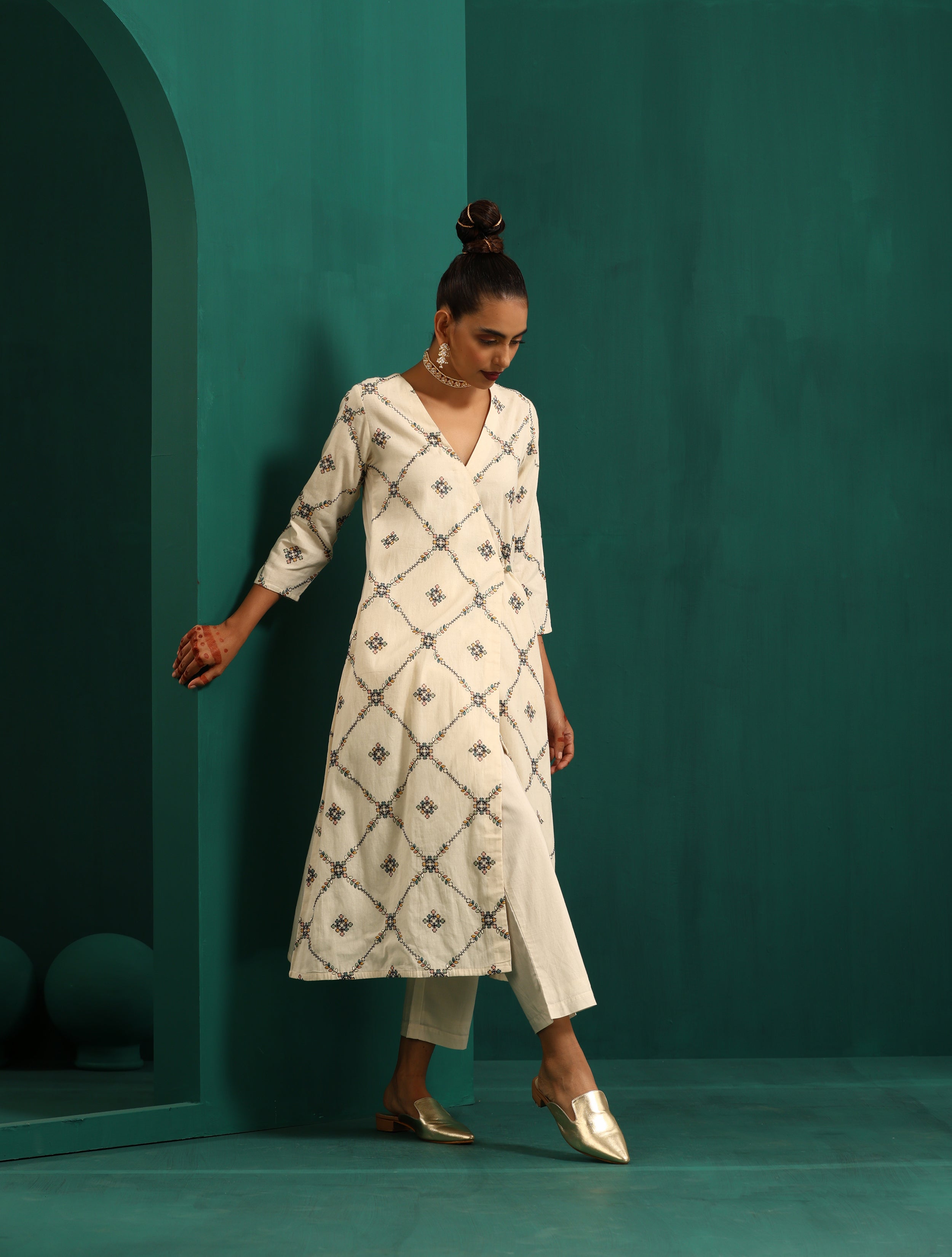 trueBrowns Ivory Rhombus Cotton Angrakha Kurta Pant Set - Distacart
