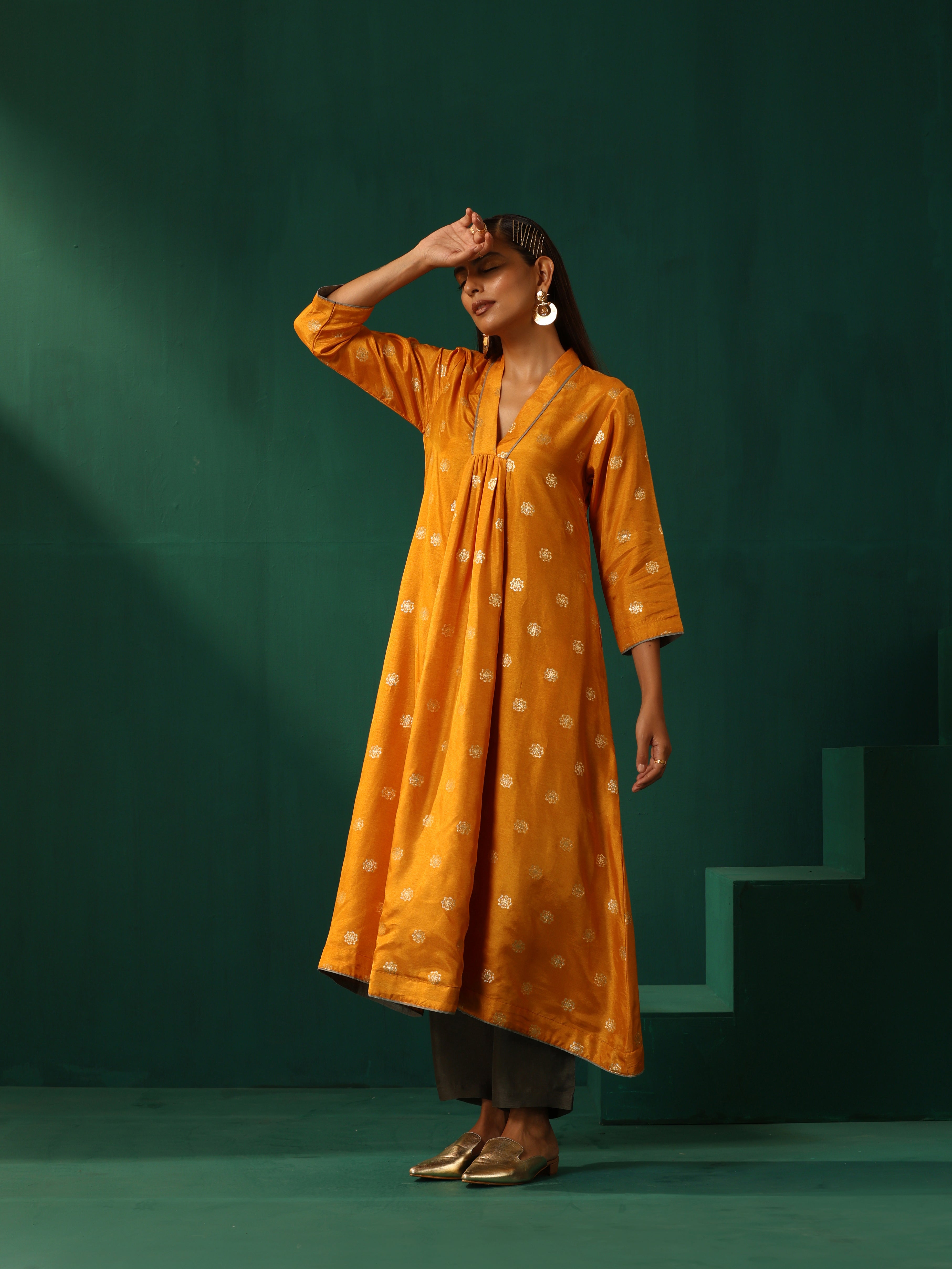 trueBrowns Mustard Geometric Floral Viscose Silk Front Gathered Kurta Pant Set - Distacart