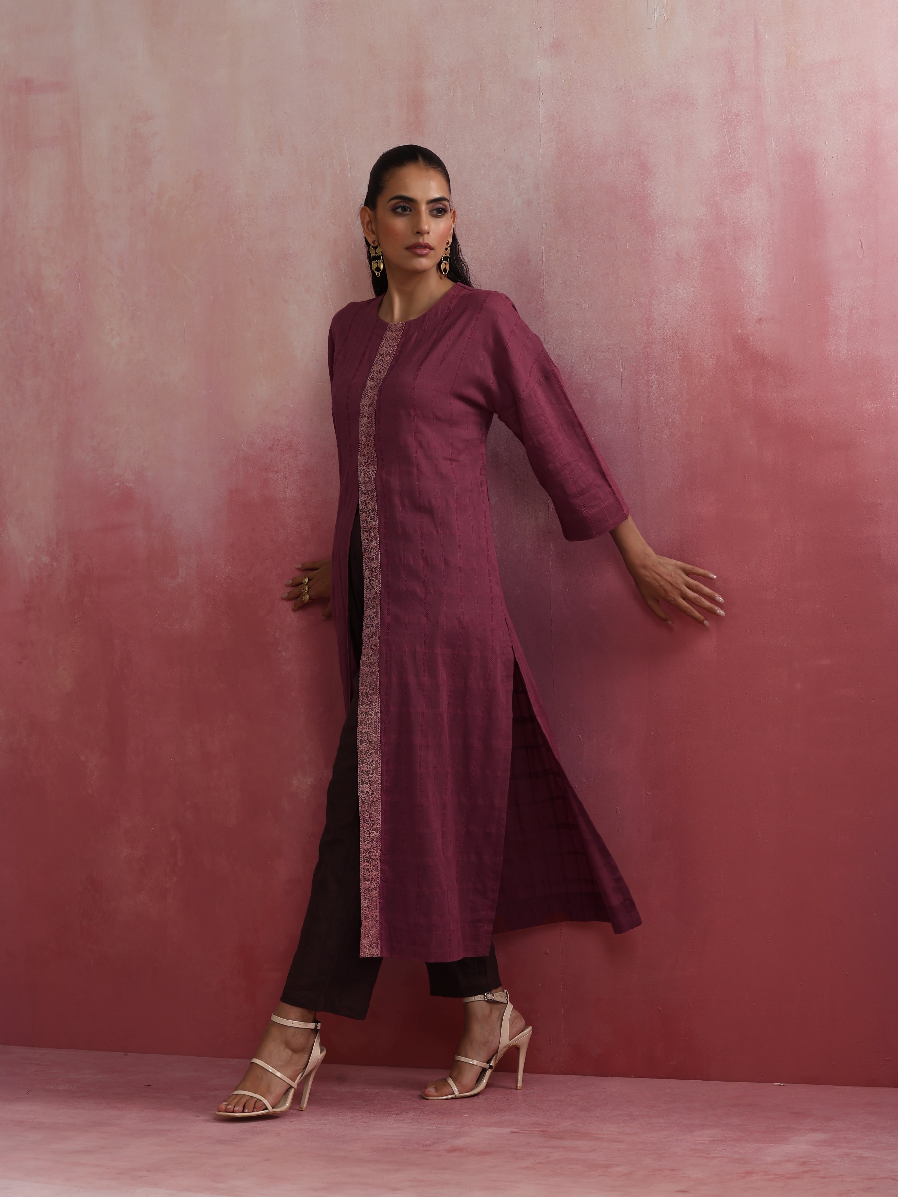 trueBrowns Mauve Cotton Dobby Front Slit Kurta Set - Distacart