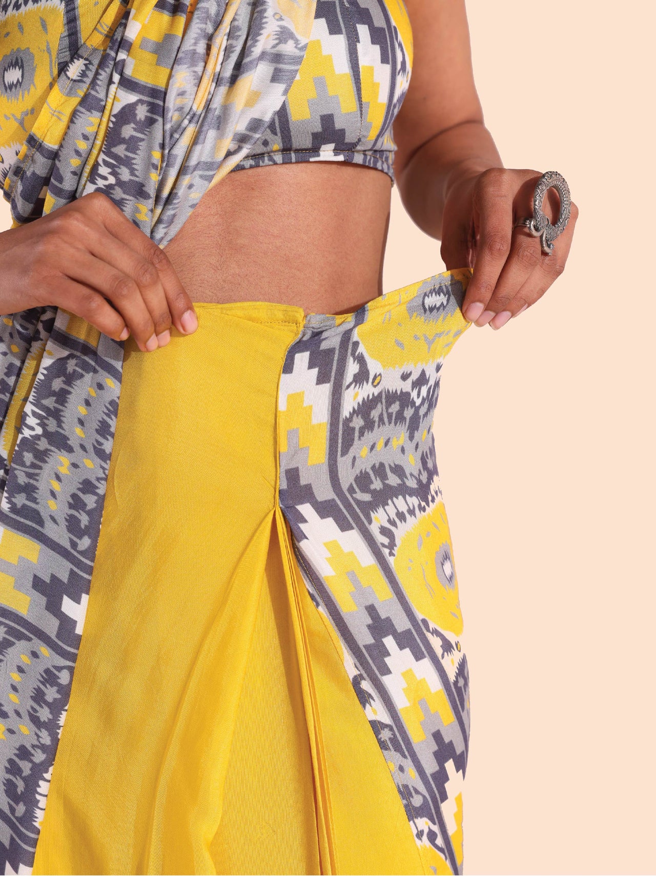trueBrowns Yellow Muslin Ikat Ready to Wear Saree - Distacart