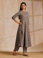 Thumbnail for trueBrowns Clay Dabu Zig-Zag Motifs Print Cotton Flared Kurta Pant Set - Distacart